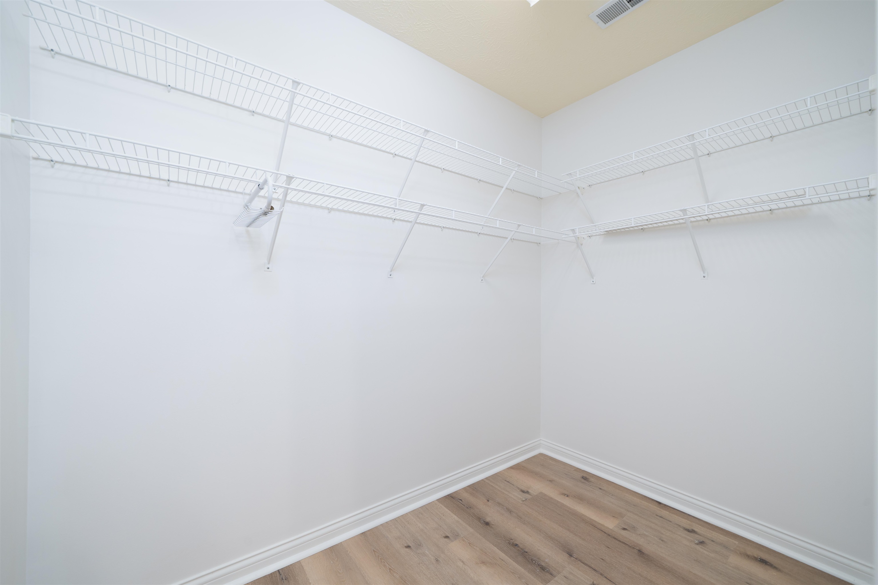 3659 Legacy Run, Owensboro, Kentucky 42301, 3 Bedrooms Bedrooms, ,1 BathroomBathrooms,Single Family Residence,For Sale,Legacy Run,93826