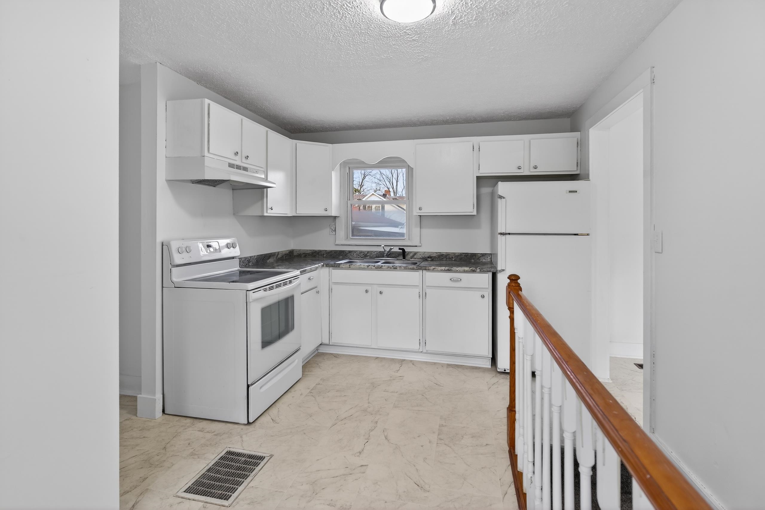 508 Mose Rager Blvd, Drakesboro, Kentucky 42337, 4 Bedrooms Bedrooms, ,2 BathroomsBathrooms,Single Family Residence,For Sale,Mose Rager Blvd,93828