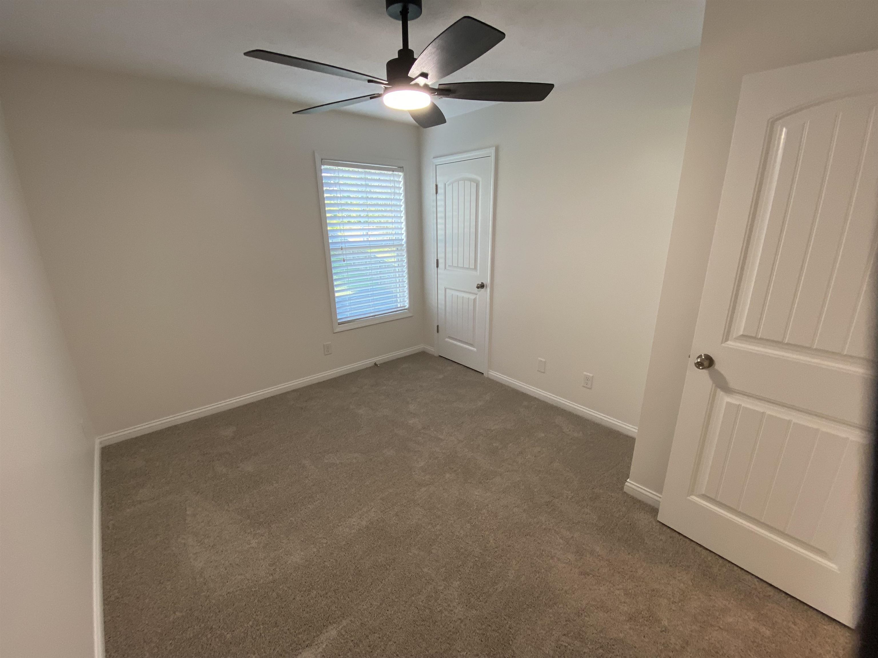 6405 Autumn Valley Trace, Utica, Kentucky 42376, 3 Bedrooms Bedrooms, ,2 BathroomsBathrooms,Single Family Residence,For Sale,Autumn Valley Trace,93830