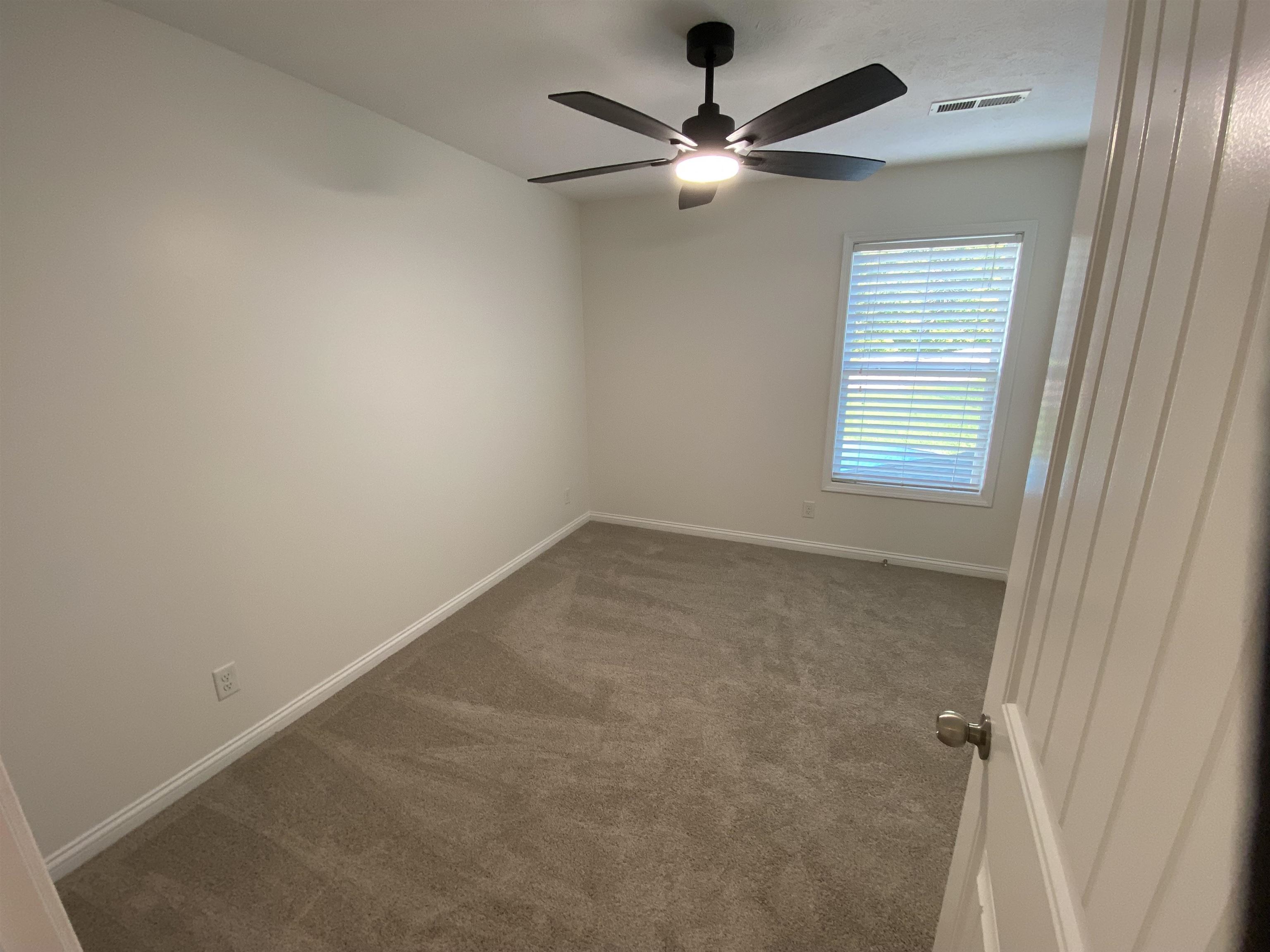 6405 Autumn Valley Trace, Utica, Kentucky 42376, 3 Bedrooms Bedrooms, ,2 BathroomsBathrooms,Single Family Residence,For Sale,Autumn Valley Trace,93830