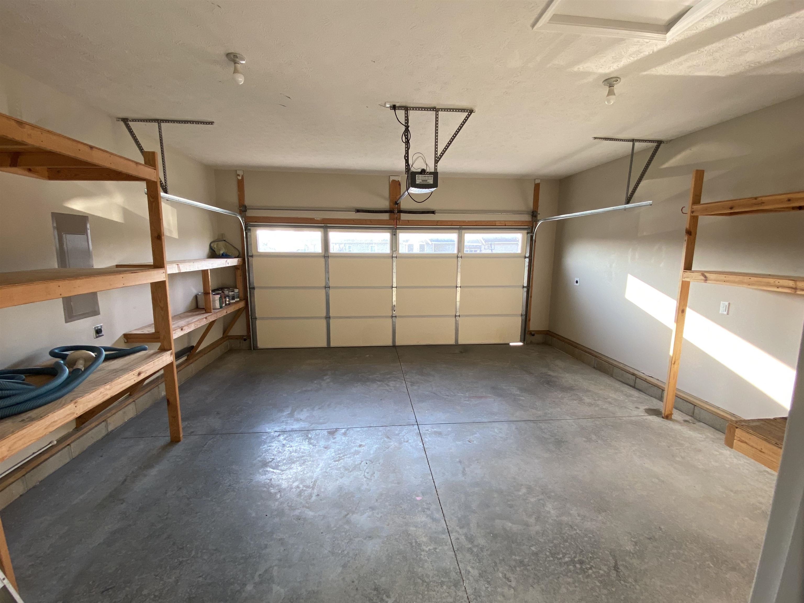 6405 Autumn Valley Trace, Utica, Kentucky 42376, 3 Bedrooms Bedrooms, ,2 BathroomsBathrooms,Single Family Residence,For Sale,Autumn Valley Trace,93830