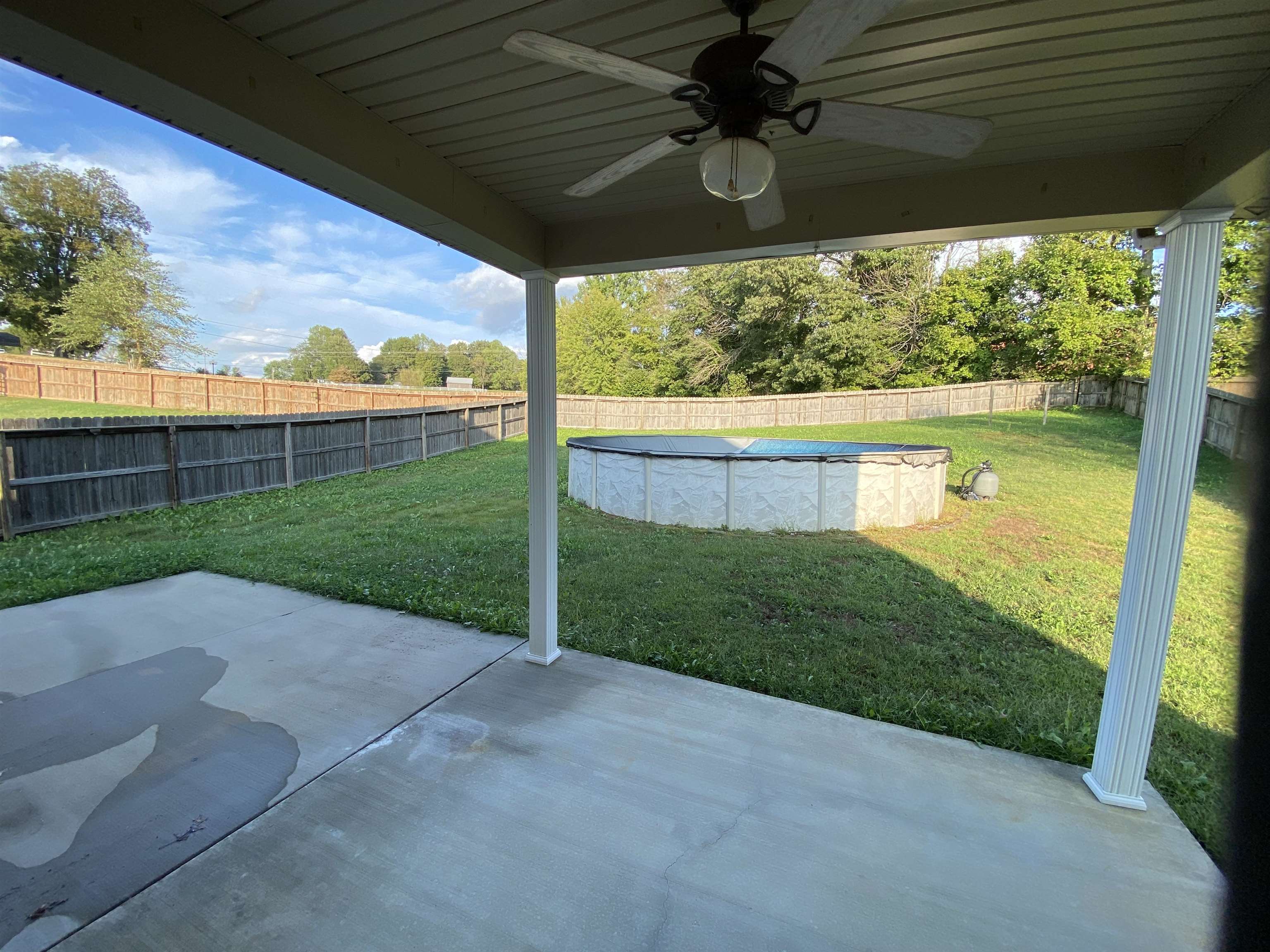 6405 Autumn Valley Trace, Utica, Kentucky 42376, 3 Bedrooms Bedrooms, ,2 BathroomsBathrooms,Single Family Residence,For Sale,Autumn Valley Trace,93830