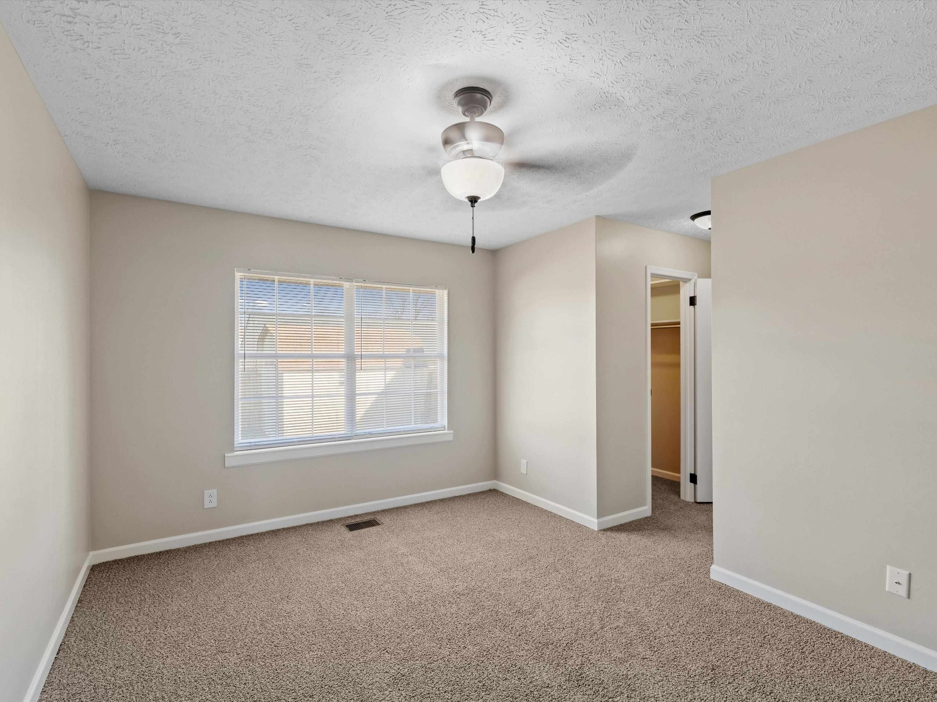 845 Mary Lou Ct, Owensboro, Kentucky 42303, 3 Bedrooms Bedrooms, ,2 BathroomsBathrooms,Single Family Residence,For Sale,Mary Lou Ct,93832