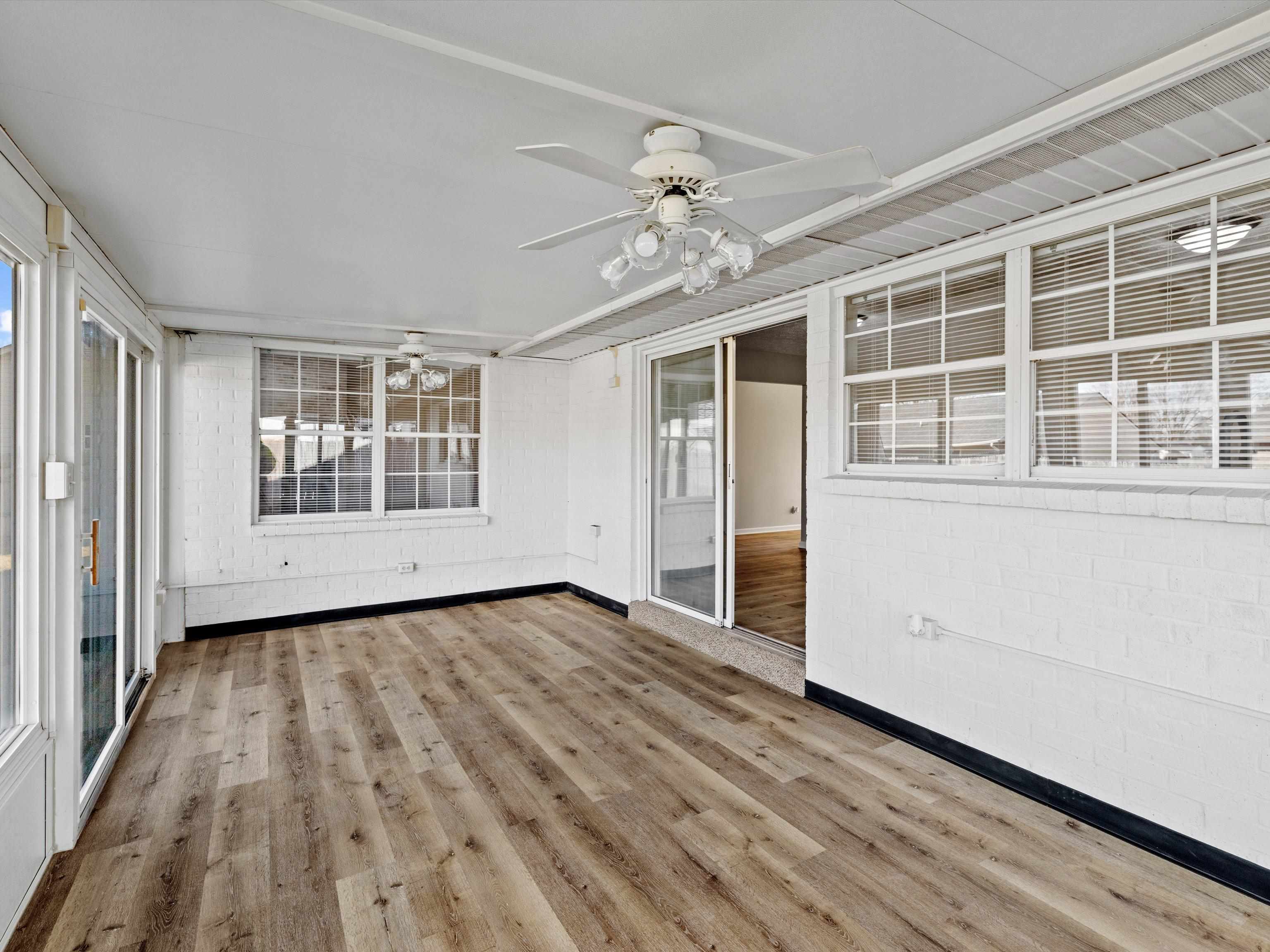 845 Mary Lou Ct, Owensboro, Kentucky 42303, 3 Bedrooms Bedrooms, ,2 BathroomsBathrooms,Single Family Residence,For Sale,Mary Lou Ct,93832