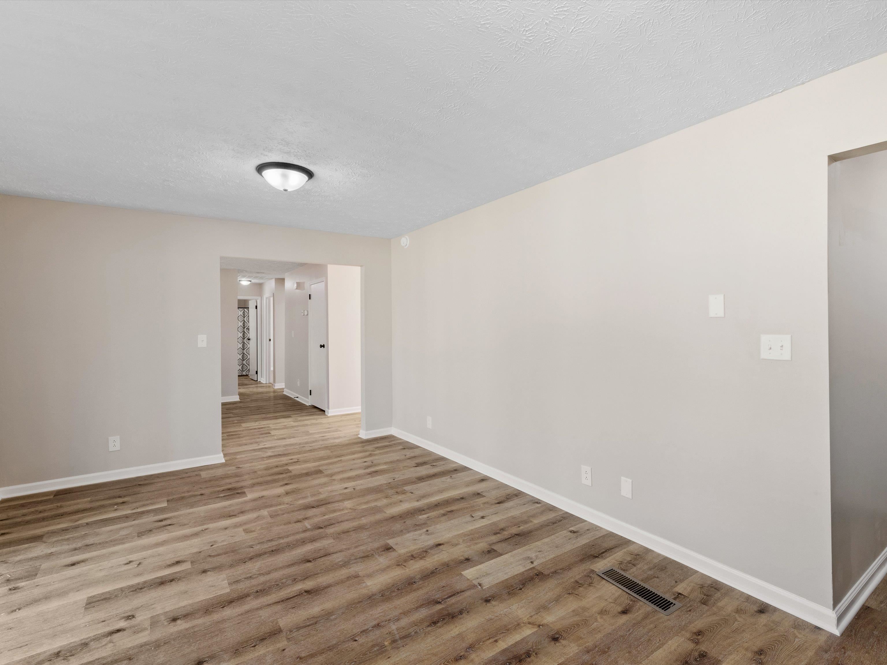 845 Mary Lou Ct, Owensboro, Kentucky 42303, 3 Bedrooms Bedrooms, ,2 BathroomsBathrooms,Single Family Residence,For Sale,Mary Lou Ct,93832