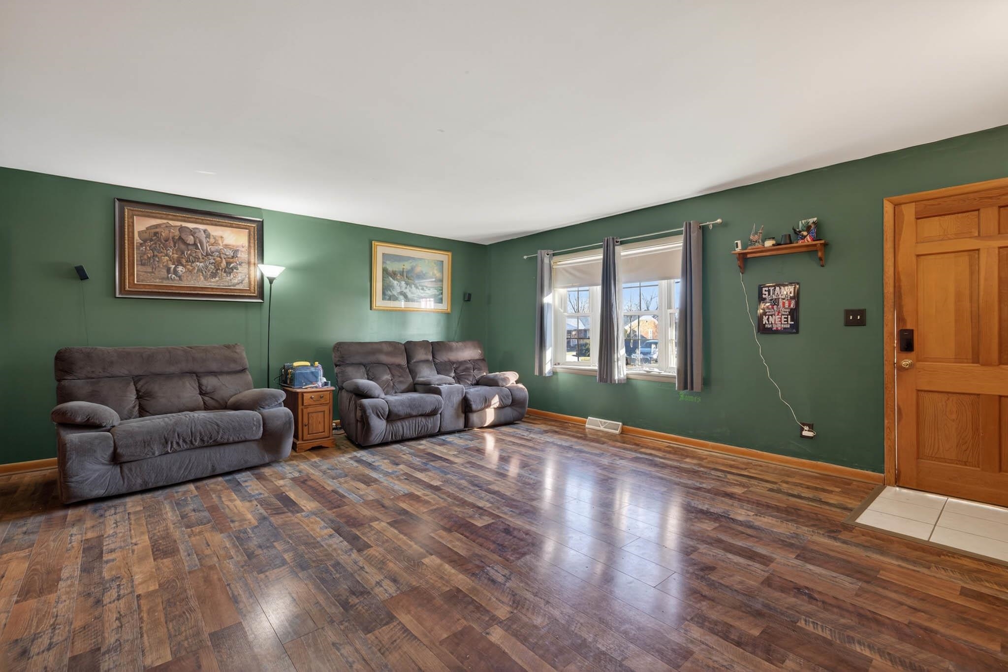 2824 Aldersgate, Owensboro, Kentucky 42303, 4 Bedrooms Bedrooms, ,2 BathroomsBathrooms,Single Family Residence,For Sale,Aldersgate,93833