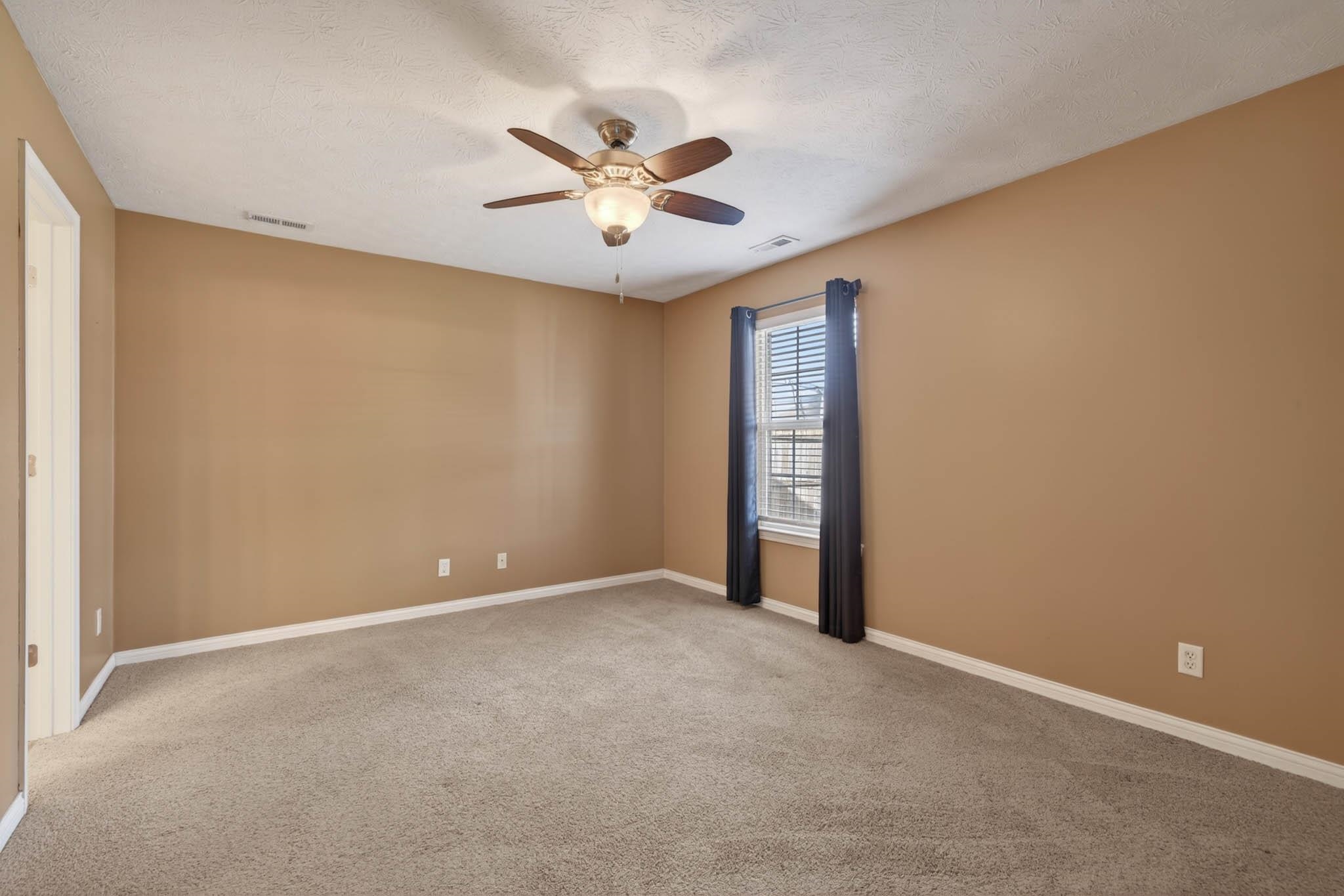 4723 Wembley Way, Owensboro, Kentucky 42301, 3 Bedrooms Bedrooms, ,2 BathroomsBathrooms,Single Family Residence,For Sale,Wembley Way,93834