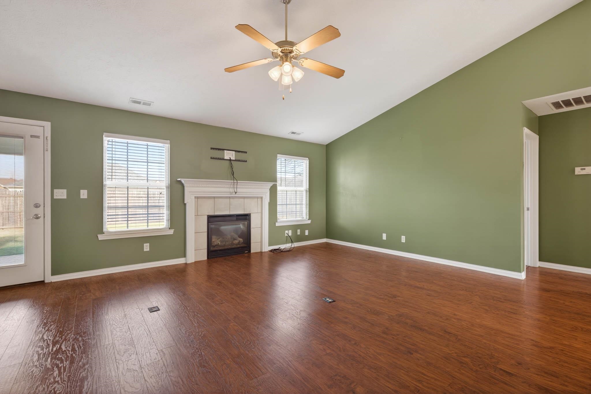 4723 Wembley Way, Owensboro, Kentucky 42301, 3 Bedrooms Bedrooms, ,2 BathroomsBathrooms,Single Family Residence,For Sale,Wembley Way,93834