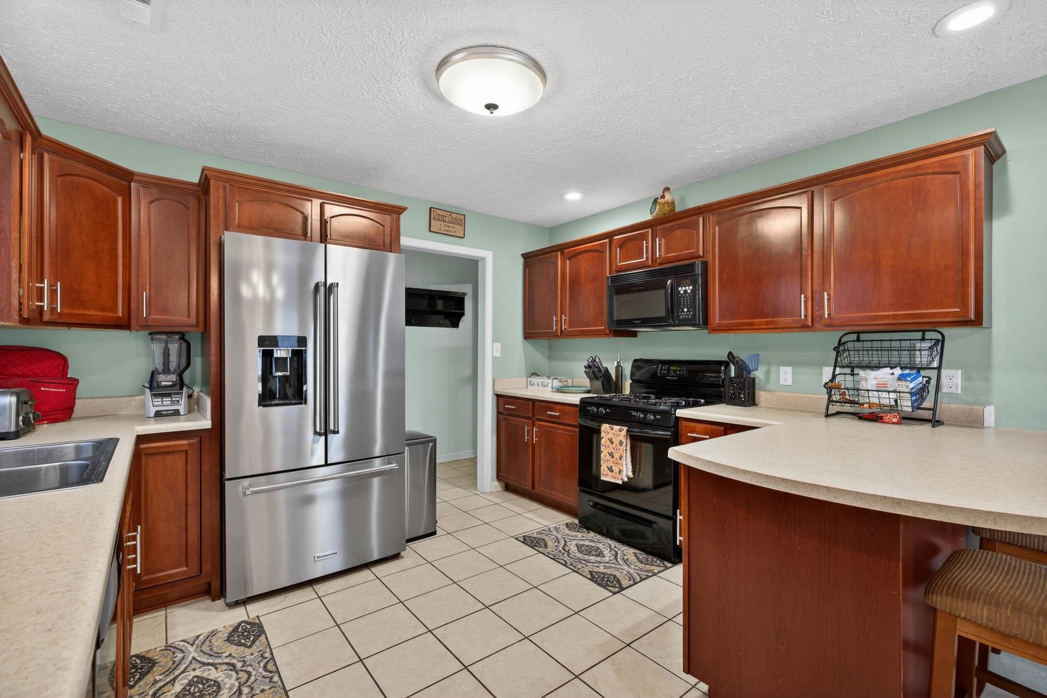 2208 Emerald Ct, Owensboro, Kentucky 42303, 3 Bedrooms Bedrooms, ,2 BathroomsBathrooms,Single Family Residence,For Sale,Emerald Ct,93835