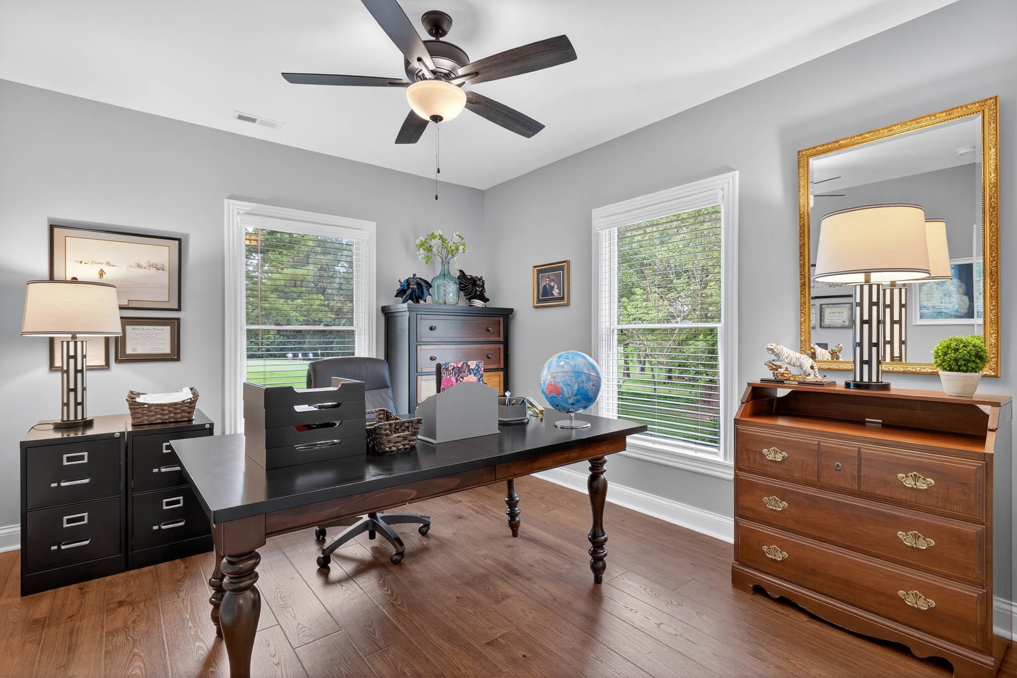 6613 Barcroft Dr, Owensboro, Kentucky 42303, 6 Bedrooms Bedrooms, ,3 BathroomsBathrooms,Single Family Residence,For Sale,Barcroft Dr,93837