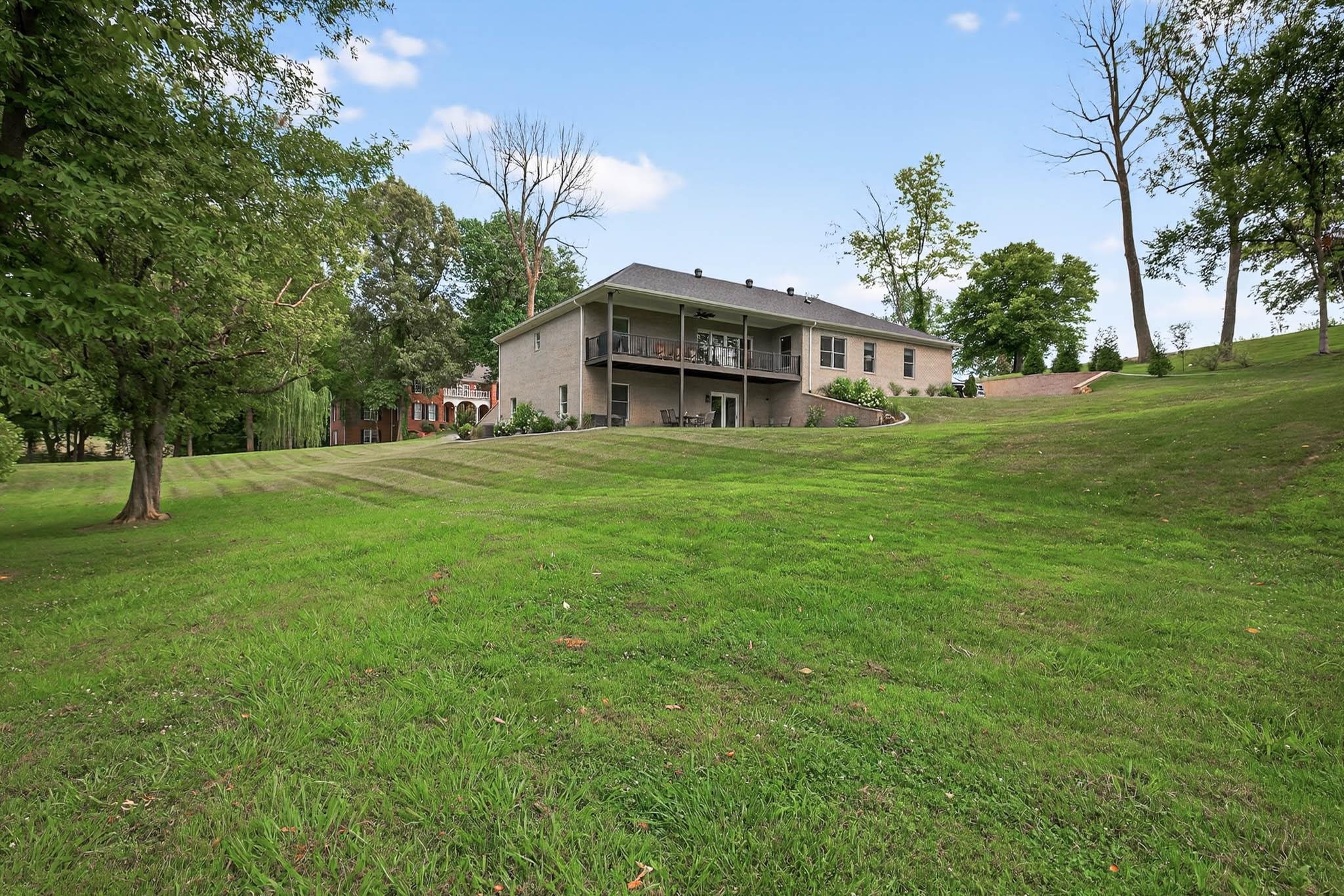 6613 Barcroft Dr, Owensboro, Kentucky 42303, 6 Bedrooms Bedrooms, ,3 BathroomsBathrooms,Single Family Residence,For Sale,Barcroft Dr,93837