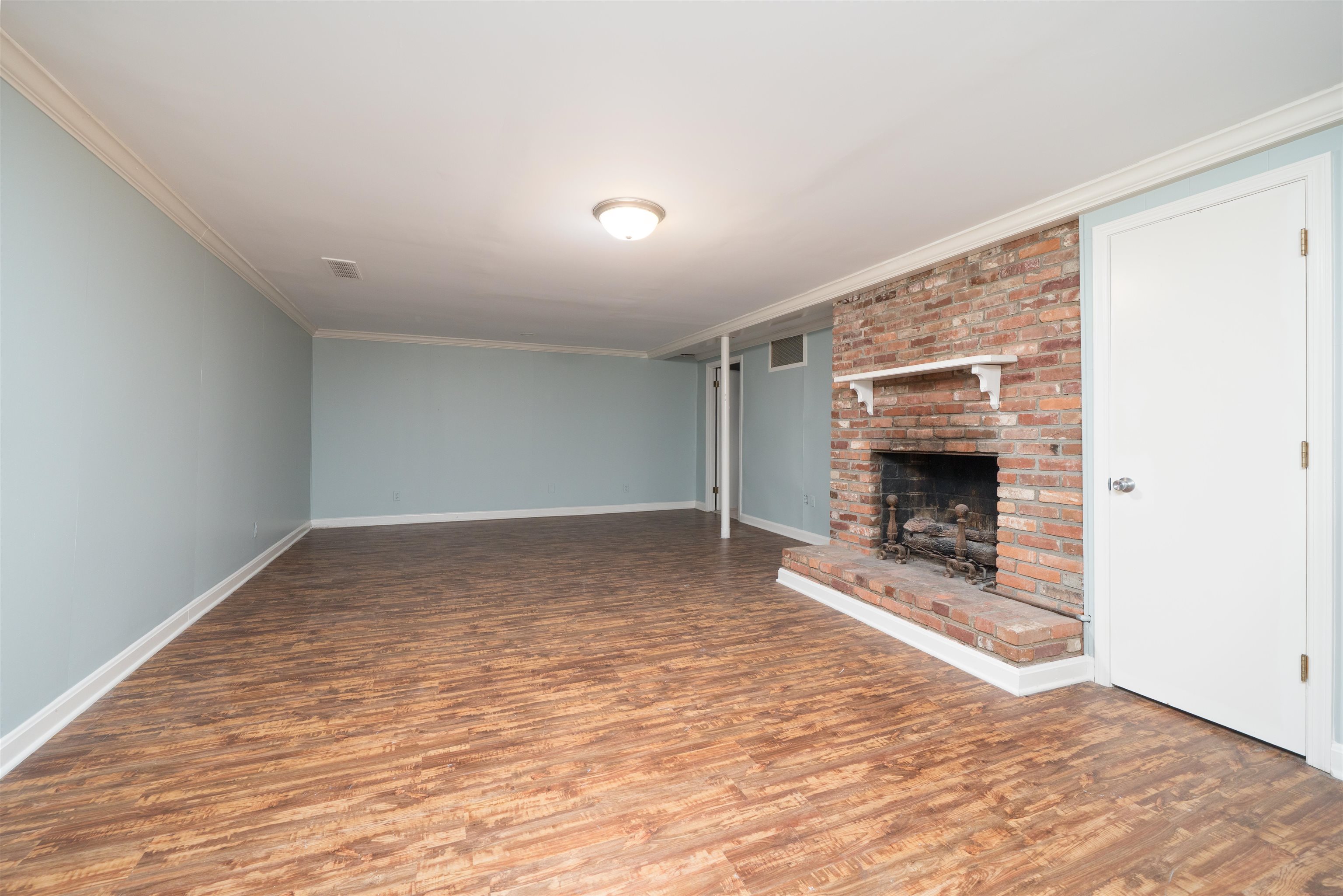 2931 Frederica Street, Owensboro, Kentucky 42303, 4 Bedrooms Bedrooms, ,2 BathroomsBathrooms,Single Family Residence,For Sale,Frederica Street,93842