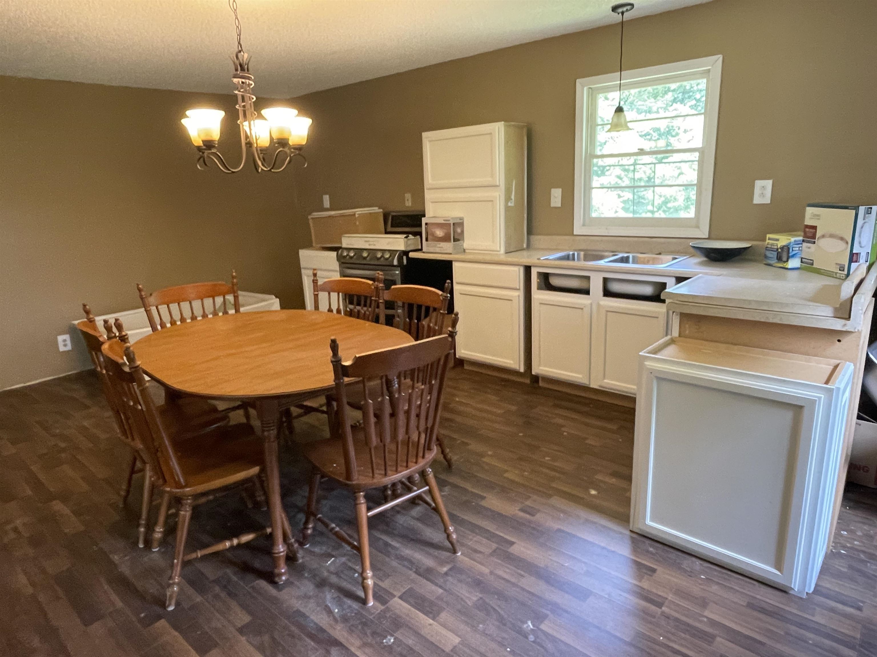 2104 Tick Ridge Rd., Hawesville, Kentucky 42348, 3 Bedrooms Bedrooms, ,1 BathroomBathrooms,Single Family Residence,For Sale,Tick Ridge Rd.,93845