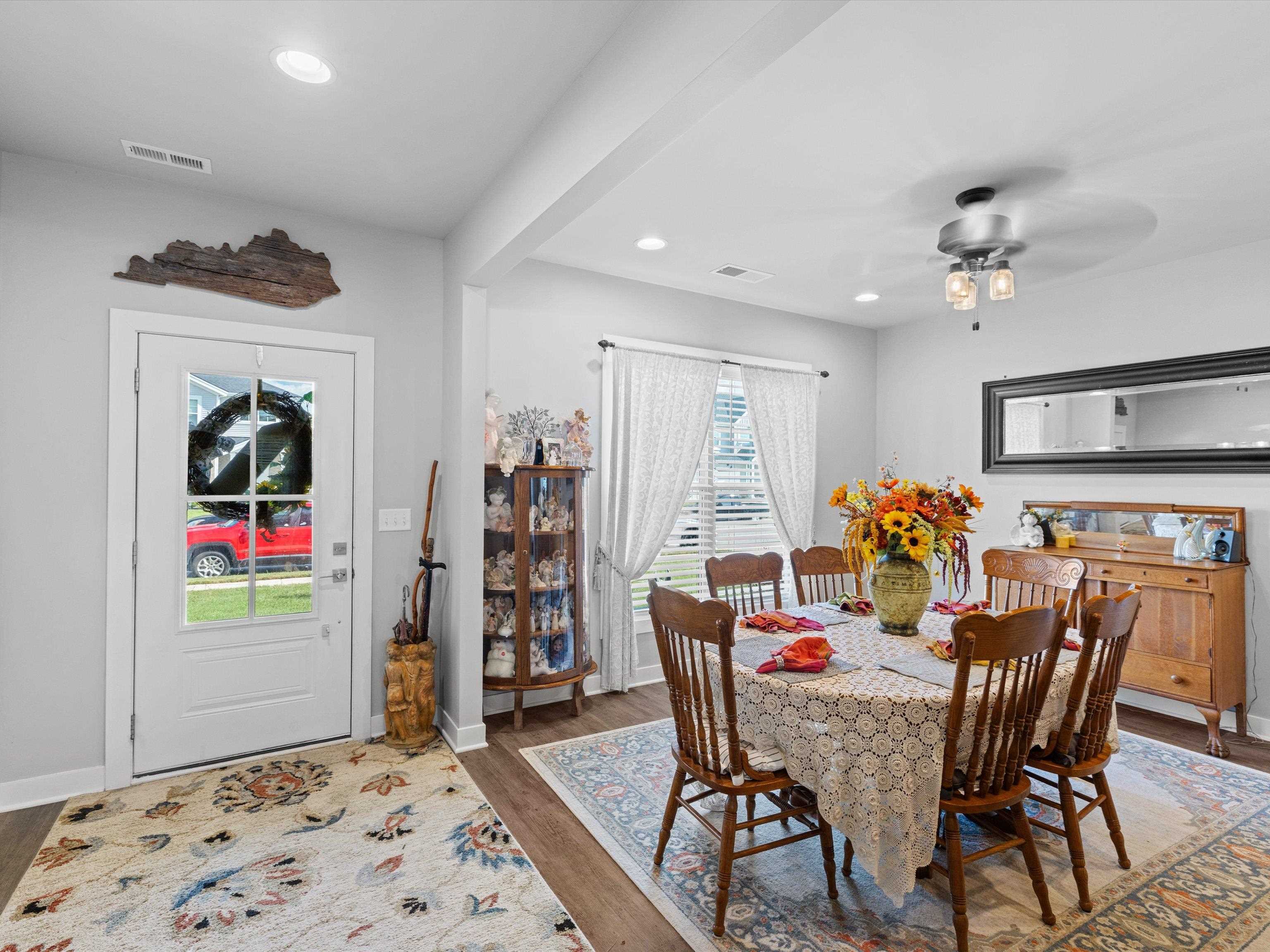 3905 Brookfield Dr, Owensboro, Kentucky 42303, 4 Bedrooms Bedrooms, ,2 BathroomsBathrooms,Single Family Residence,For Sale,Brookfield Dr,93849