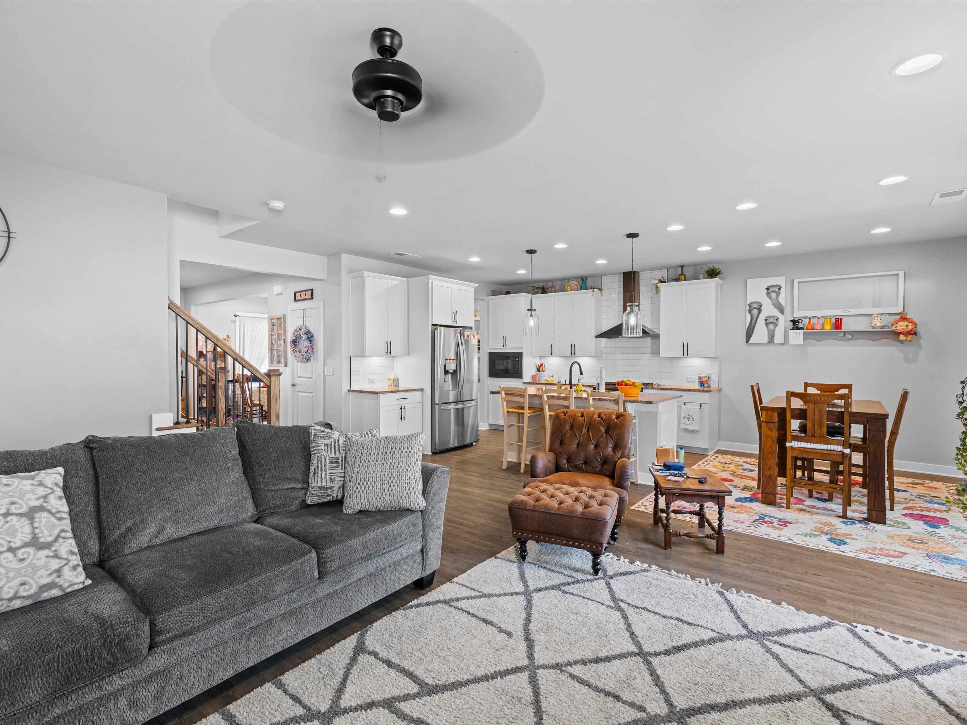 3905 Brookfield Dr, Owensboro, Kentucky 42303, 4 Bedrooms Bedrooms, ,2 BathroomsBathrooms,Single Family Residence,For Sale,Brookfield Dr,93849