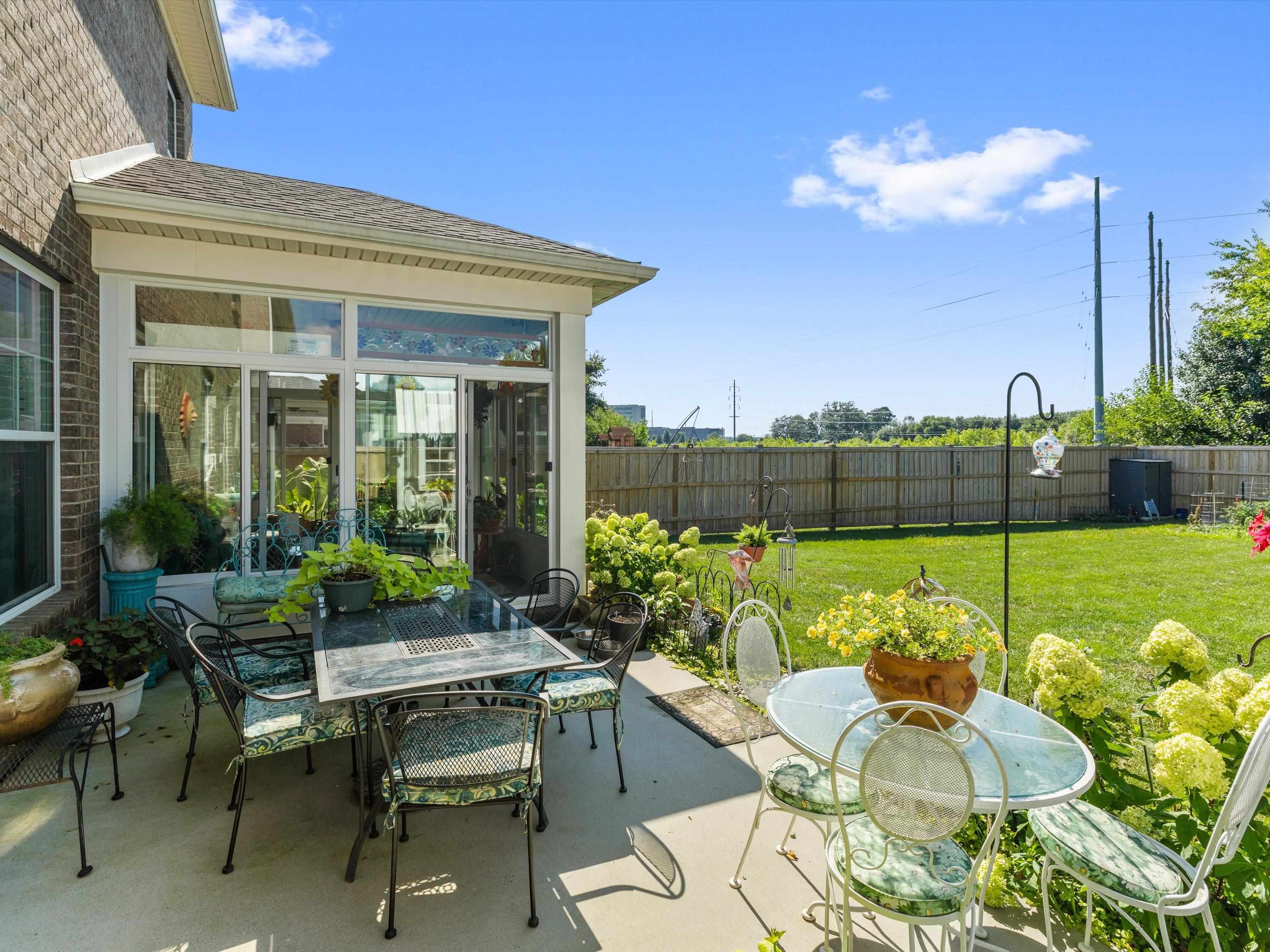 3905 Brookfield Dr, Owensboro, Kentucky 42303, 4 Bedrooms Bedrooms, ,2 BathroomsBathrooms,Single Family Residence,For Sale,Brookfield Dr,93849