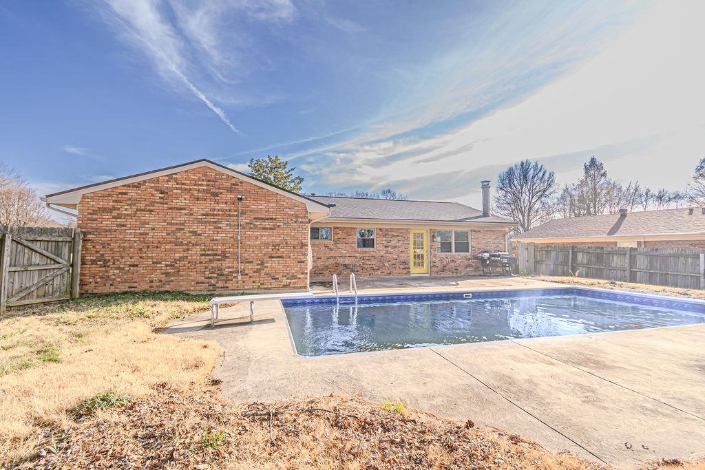 3515 Roundtable Loop, Owensboro, Kentucky 42303, 4 Bedrooms Bedrooms, ,2 BathroomsBathrooms,Single Family Residence,For Sale,Roundtable Loop,93855