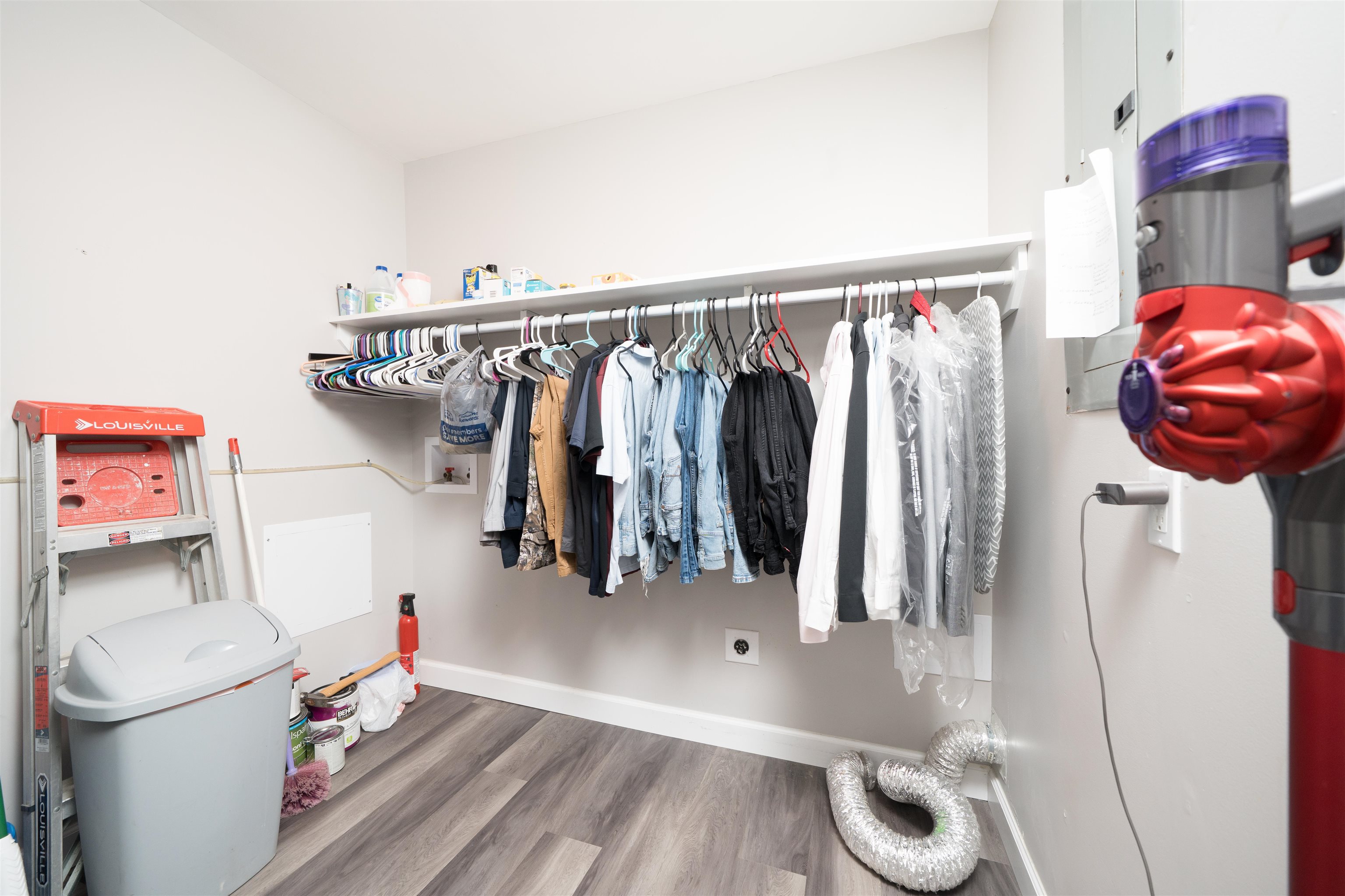 7231 Julia Ave, Owensboro, Kentucky 42301, 3 Bedrooms Bedrooms, ,1 BathroomBathrooms,Single Family Residence,For Sale,Julia Ave,93860