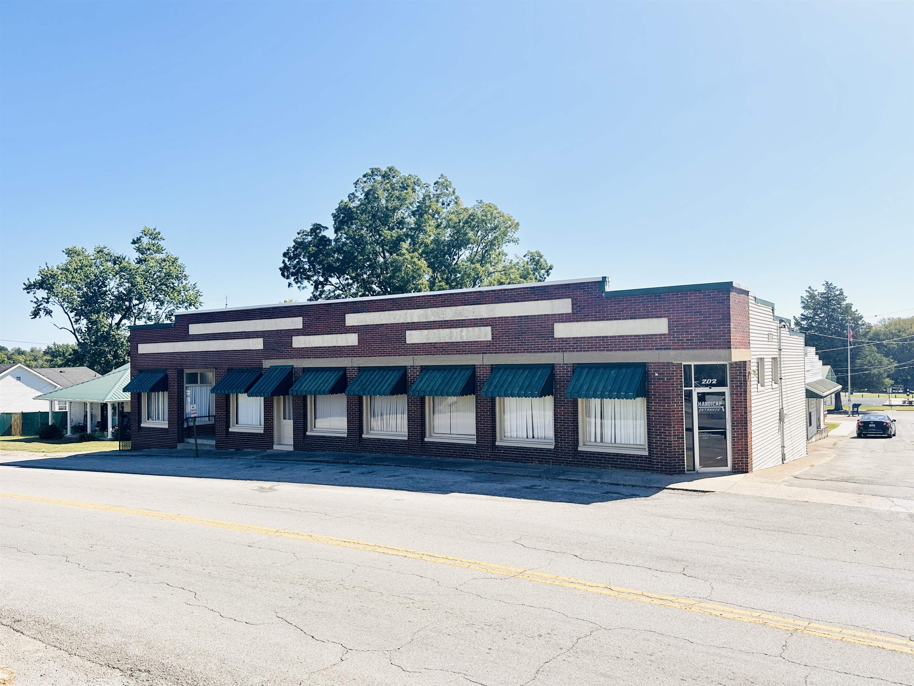 202 Main Street, Caneyville, Kentucky 42721, ,Business,For Sale,Main Street,93863