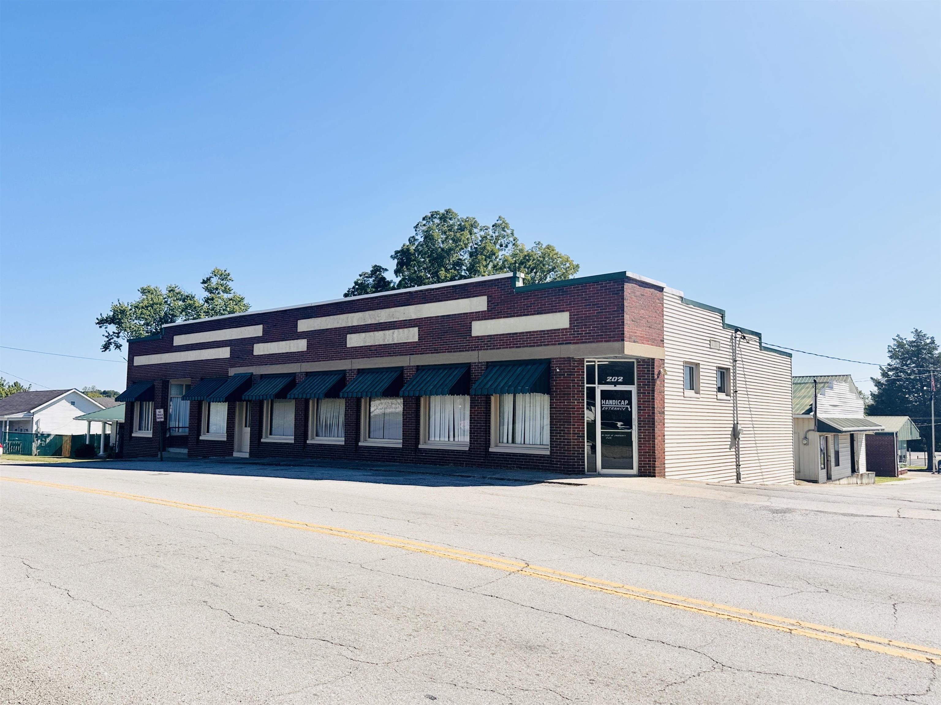 202 Main Street, Caneyville, Kentucky 42721, ,Business,For Sale,Main Street,93863