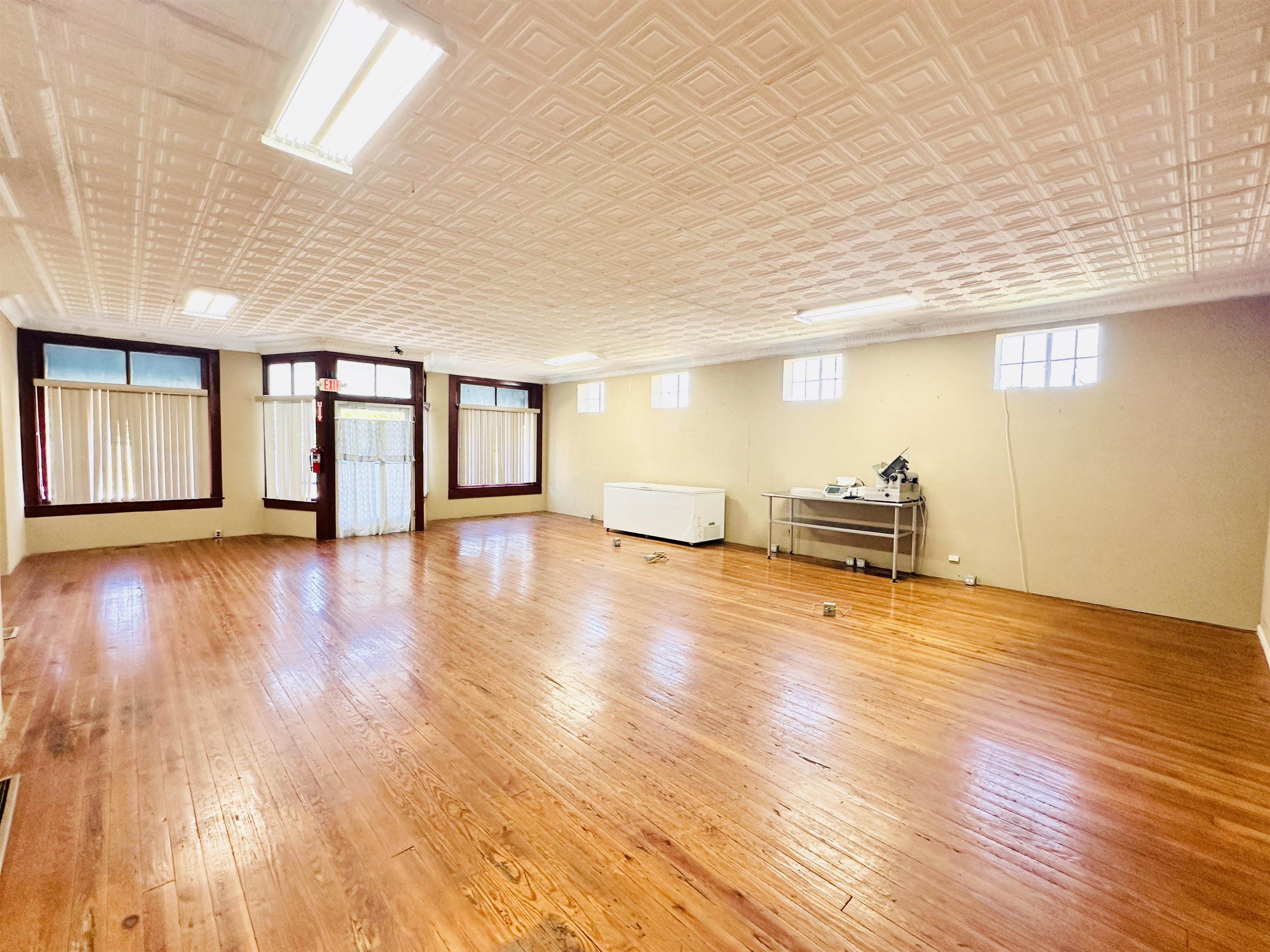 202 Main Street, Caneyville, Kentucky 42721, ,Business,For Sale,Main Street,93863