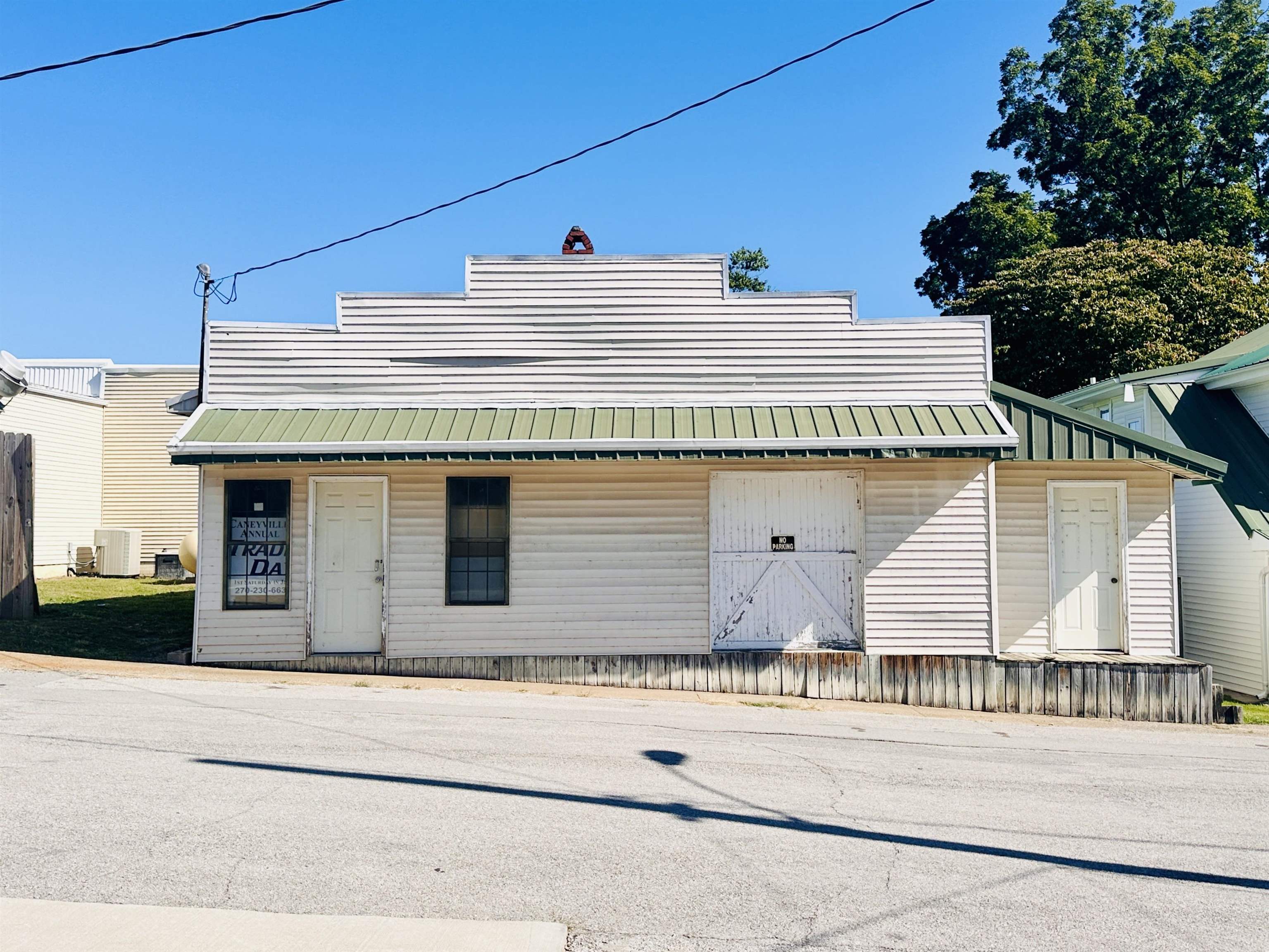 202 Main Street, Caneyville, Kentucky 42721, ,Business,For Sale,Main Street,93863