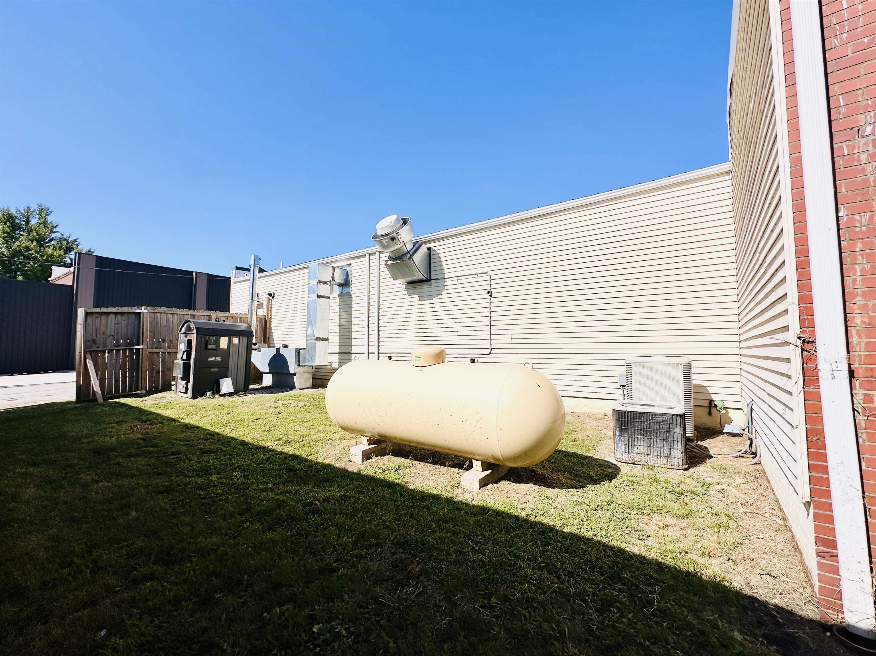 202 Main Street, Caneyville, Kentucky 42721, ,Business,For Sale,Main Street,93863