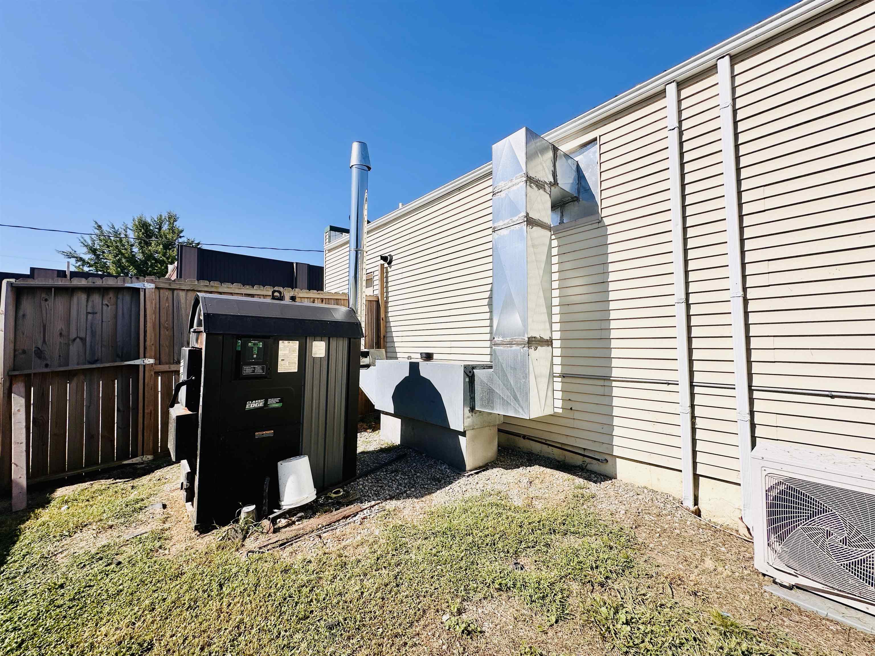 202 Main Street, Caneyville, Kentucky 42721, ,Business,For Sale,Main Street,93863