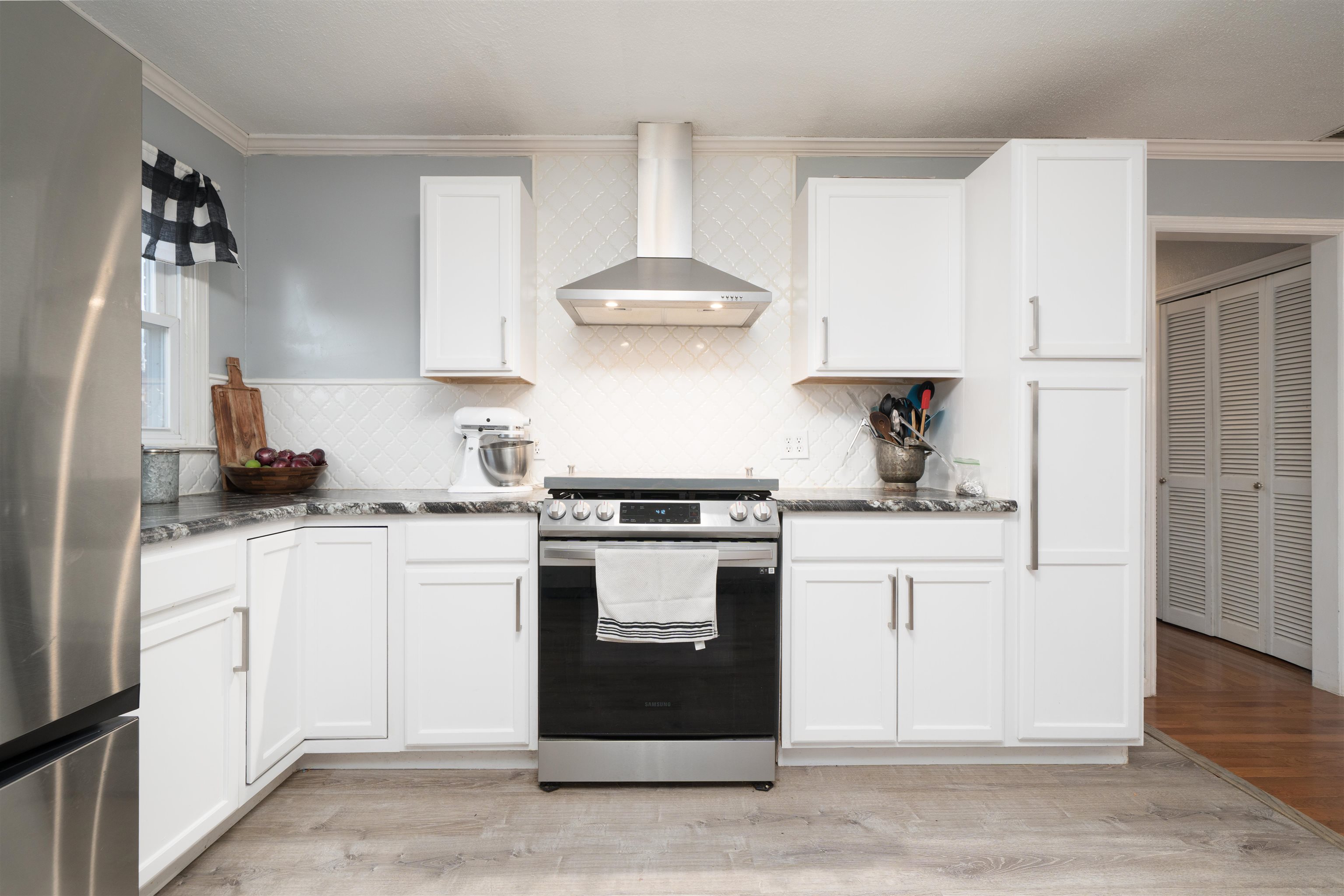 2541 Woodland Dr, Owensboro, Kentucky 42301, 3 Bedrooms Bedrooms, ,3 BathroomsBathrooms,Single Family Residence,For Sale,Woodland Dr,93864