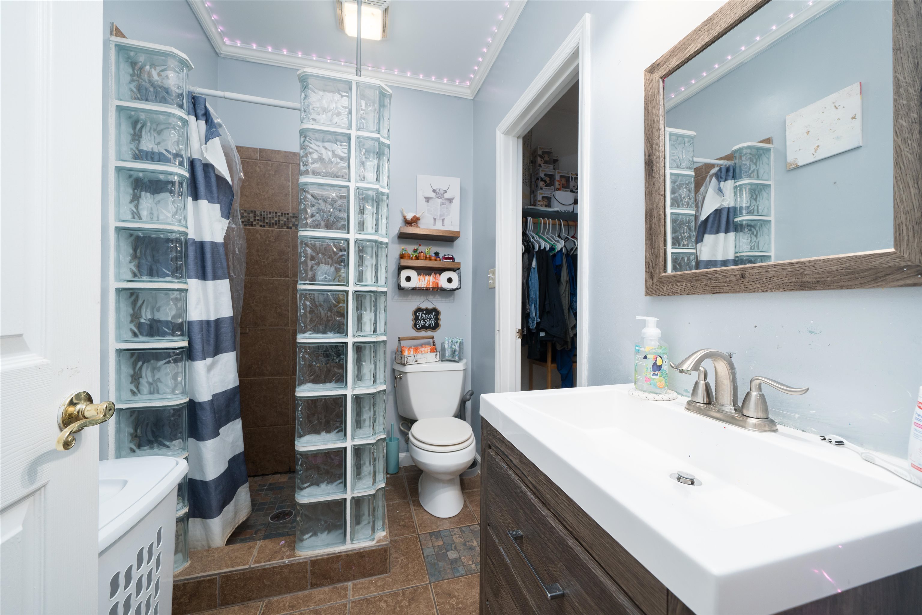 2541 Woodland Dr, Owensboro, Kentucky 42301, 3 Bedrooms Bedrooms, ,3 BathroomsBathrooms,Single Family Residence,For Sale,Woodland Dr,93864