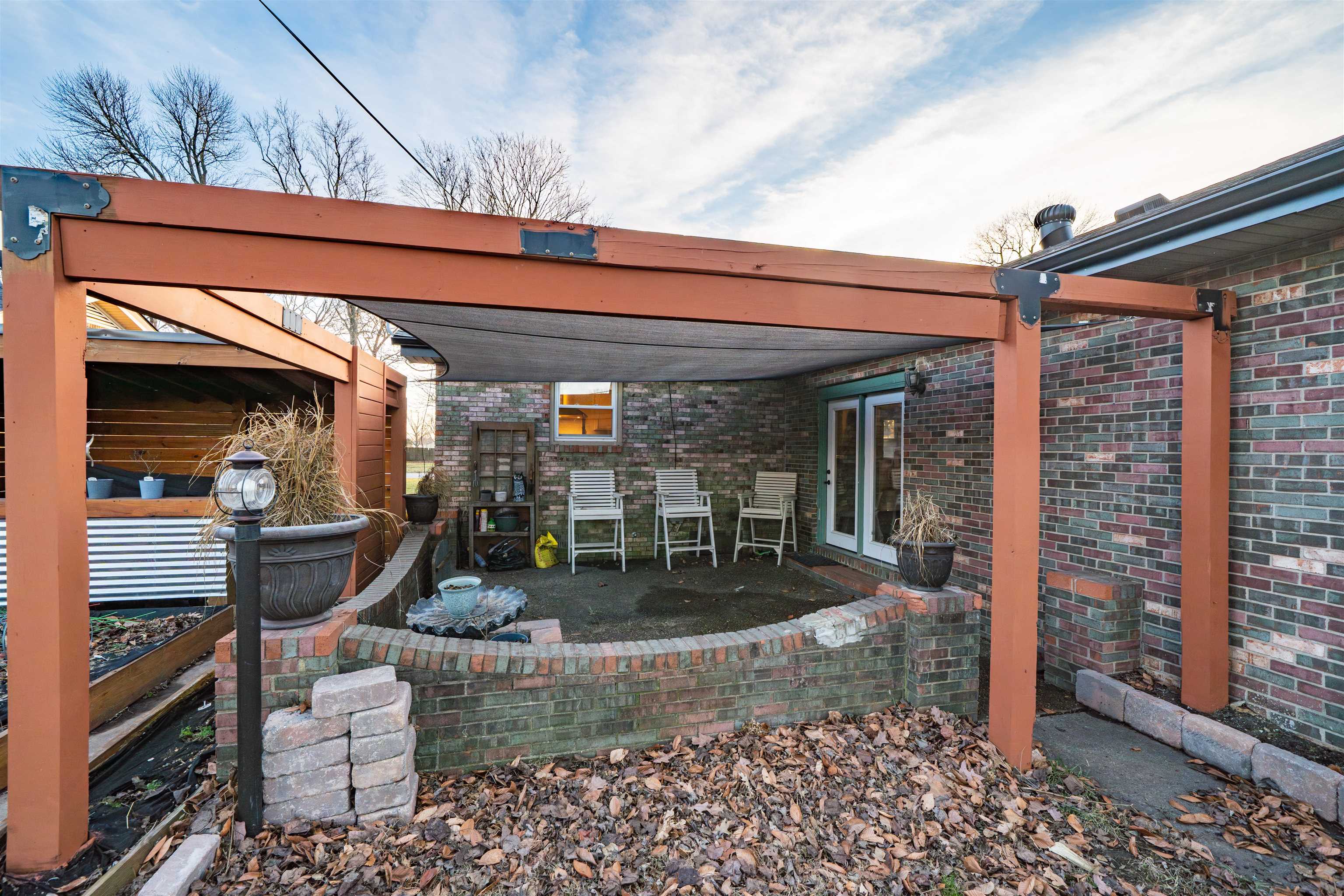 2541 Woodland Dr, Owensboro, Kentucky 42301, 3 Bedrooms Bedrooms, ,3 BathroomsBathrooms,Single Family Residence,For Sale,Woodland Dr,93864