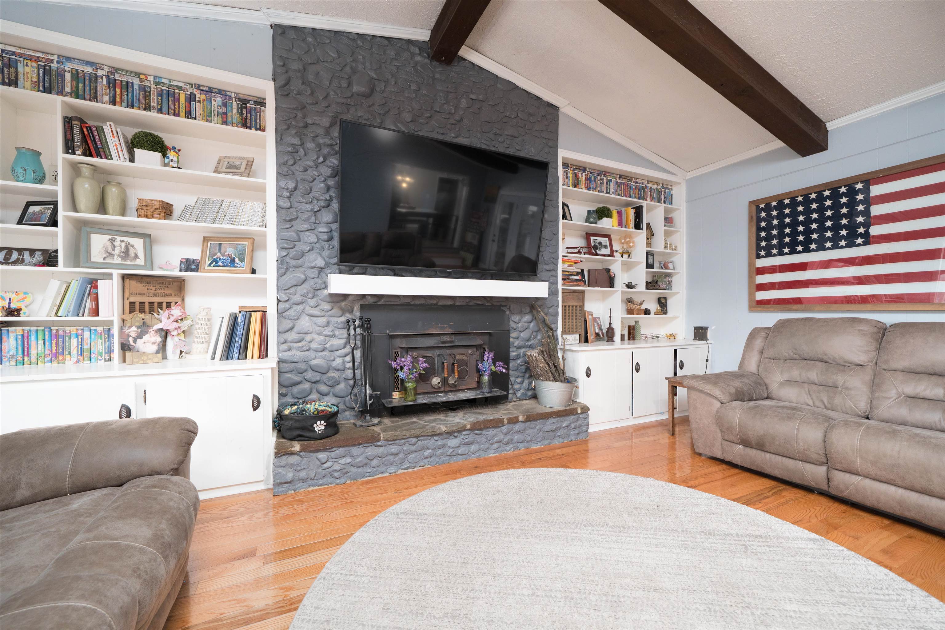 2541 Woodland Dr, Owensboro, Kentucky 42301, 3 Bedrooms Bedrooms, ,3 BathroomsBathrooms,Single Family Residence,For Sale,Woodland Dr,93864