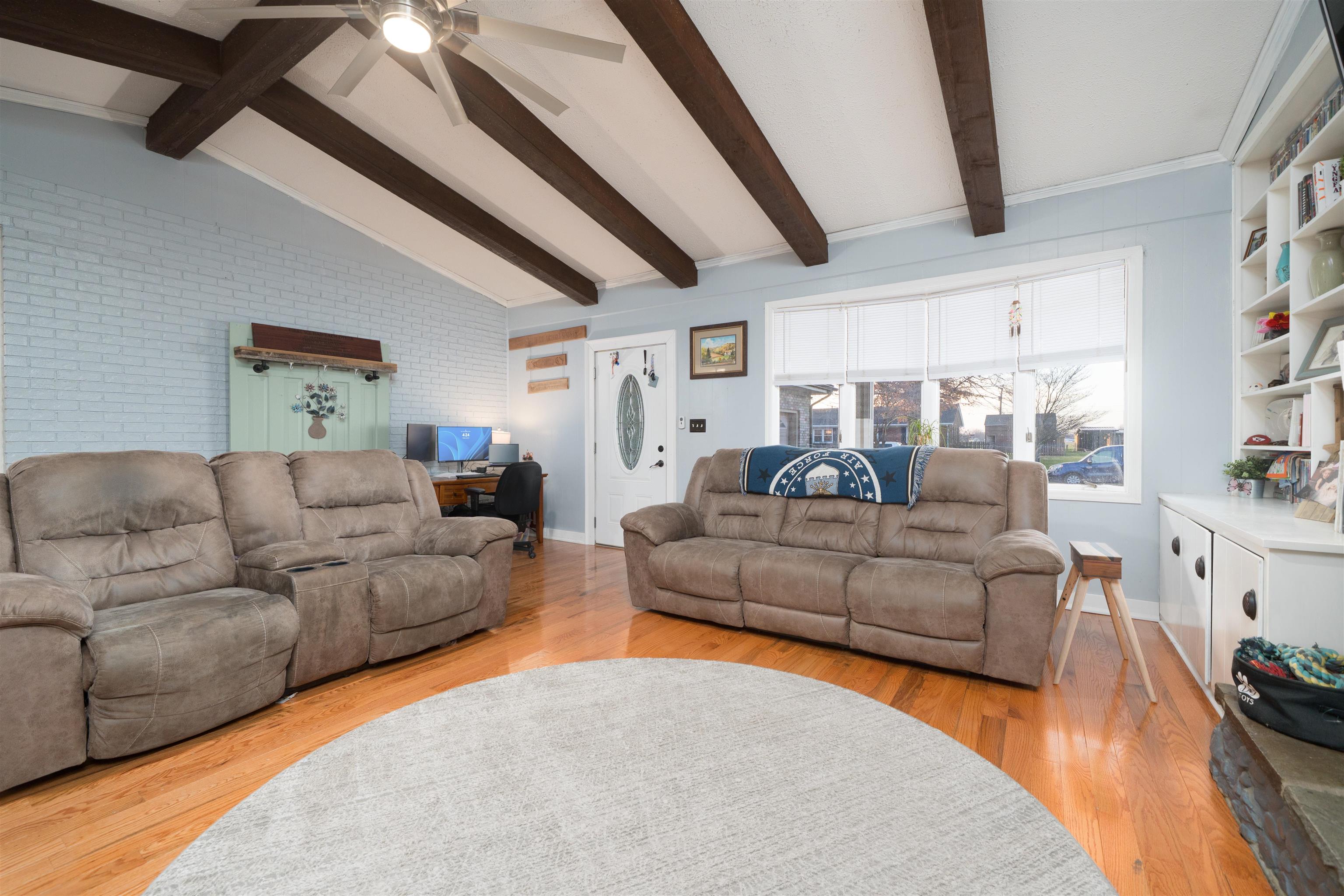 2541 Woodland Dr, Owensboro, Kentucky 42301, 3 Bedrooms Bedrooms, ,3 BathroomsBathrooms,Single Family Residence,For Sale,Woodland Dr,93864