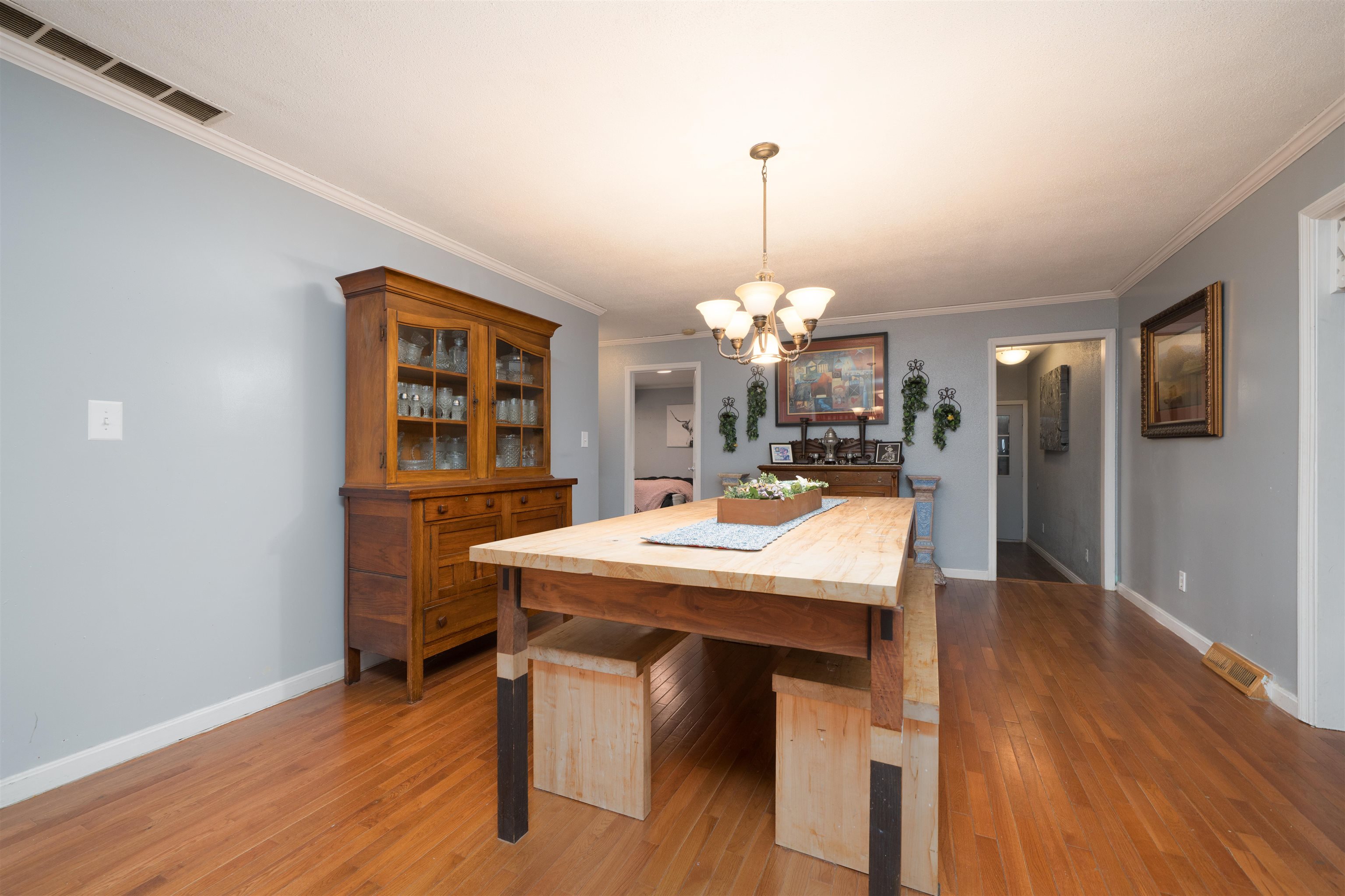 2541 Woodland Dr, Owensboro, Kentucky 42301, 3 Bedrooms Bedrooms, ,3 BathroomsBathrooms,Single Family Residence,For Sale,Woodland Dr,93864