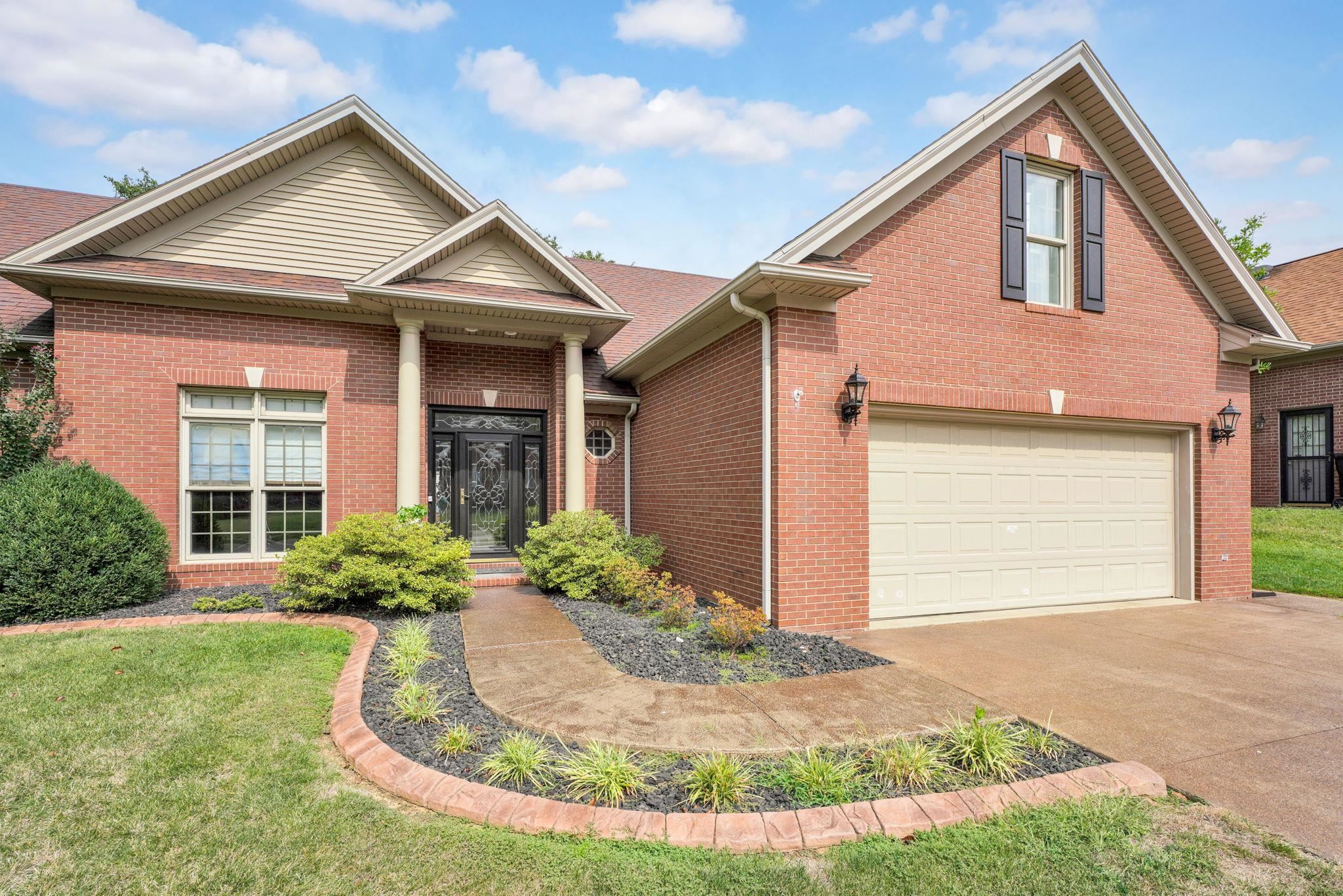 2981 Lost Lake Cove, Owensboro, Kentucky 42303, 4 Bedrooms Bedrooms, ,3 BathroomsBathrooms,Single Family Residence,For Sale,Lost Lake Cove,93874