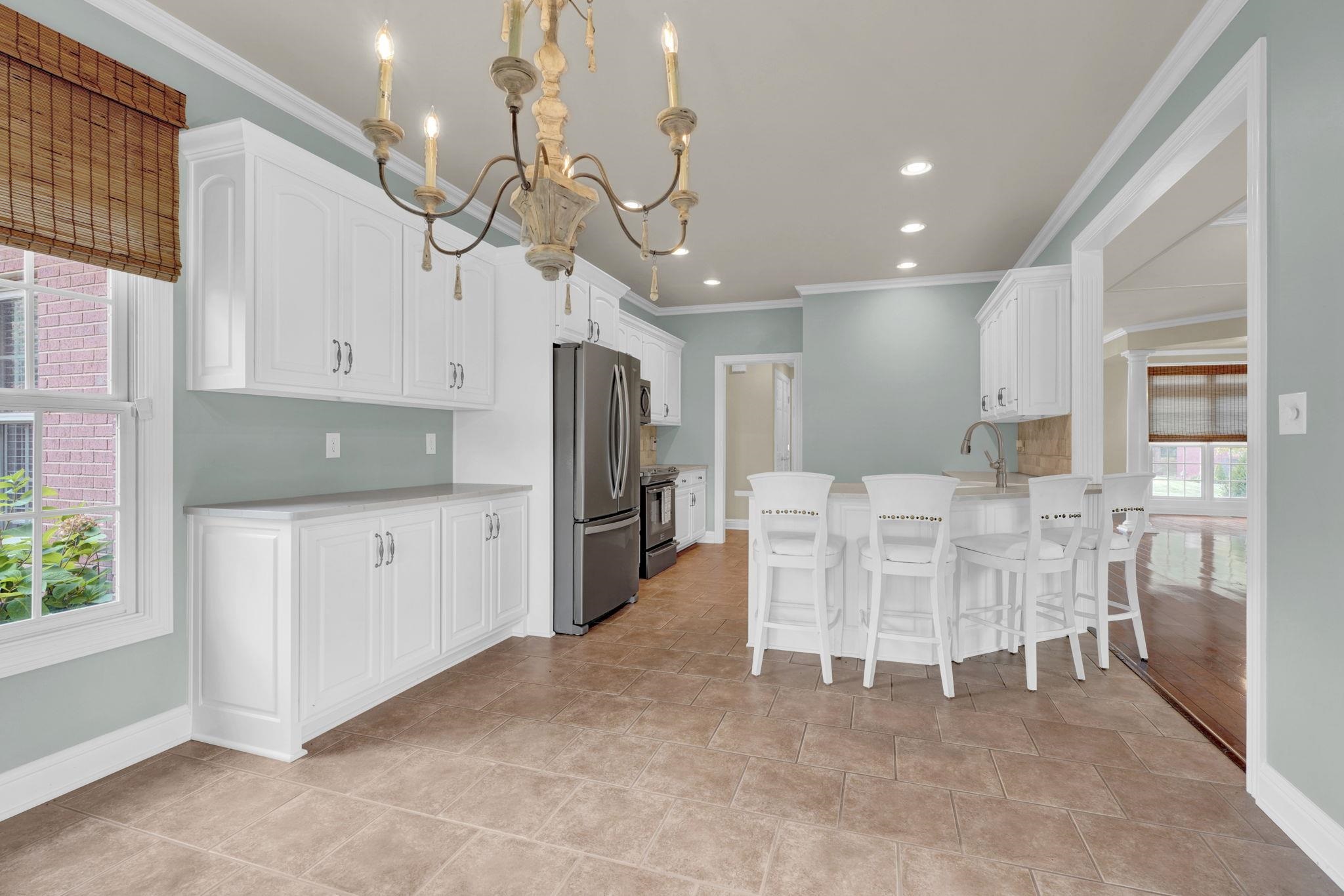 2981 Lost Lake Cove, Owensboro, Kentucky 42303, 4 Bedrooms Bedrooms, ,3 BathroomsBathrooms,Single Family Residence,For Sale,Lost Lake Cove,93874