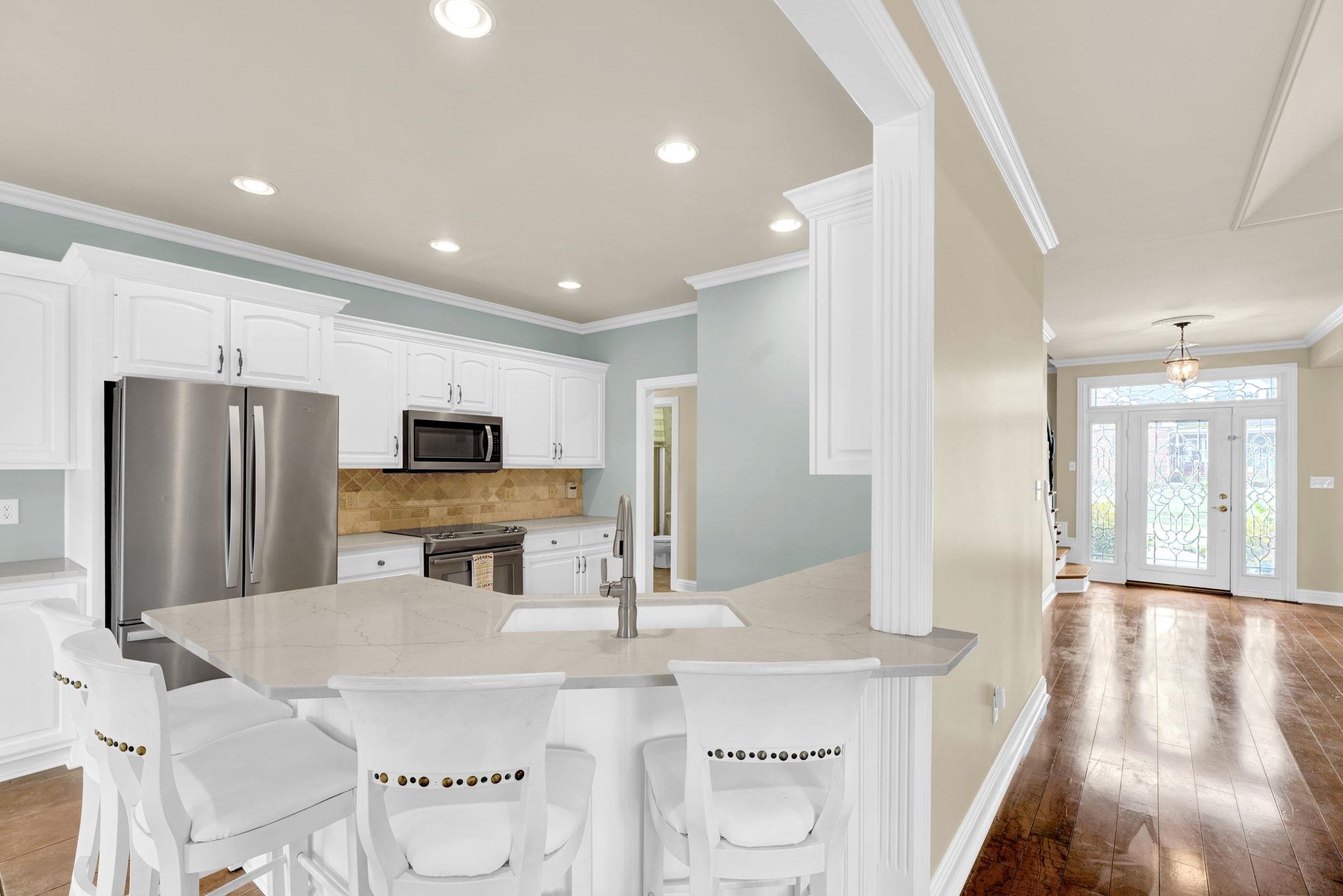 2981 Lost Lake Cove, Owensboro, Kentucky 42303, 4 Bedrooms Bedrooms, ,3 BathroomsBathrooms,Single Family Residence,For Sale,Lost Lake Cove,93874