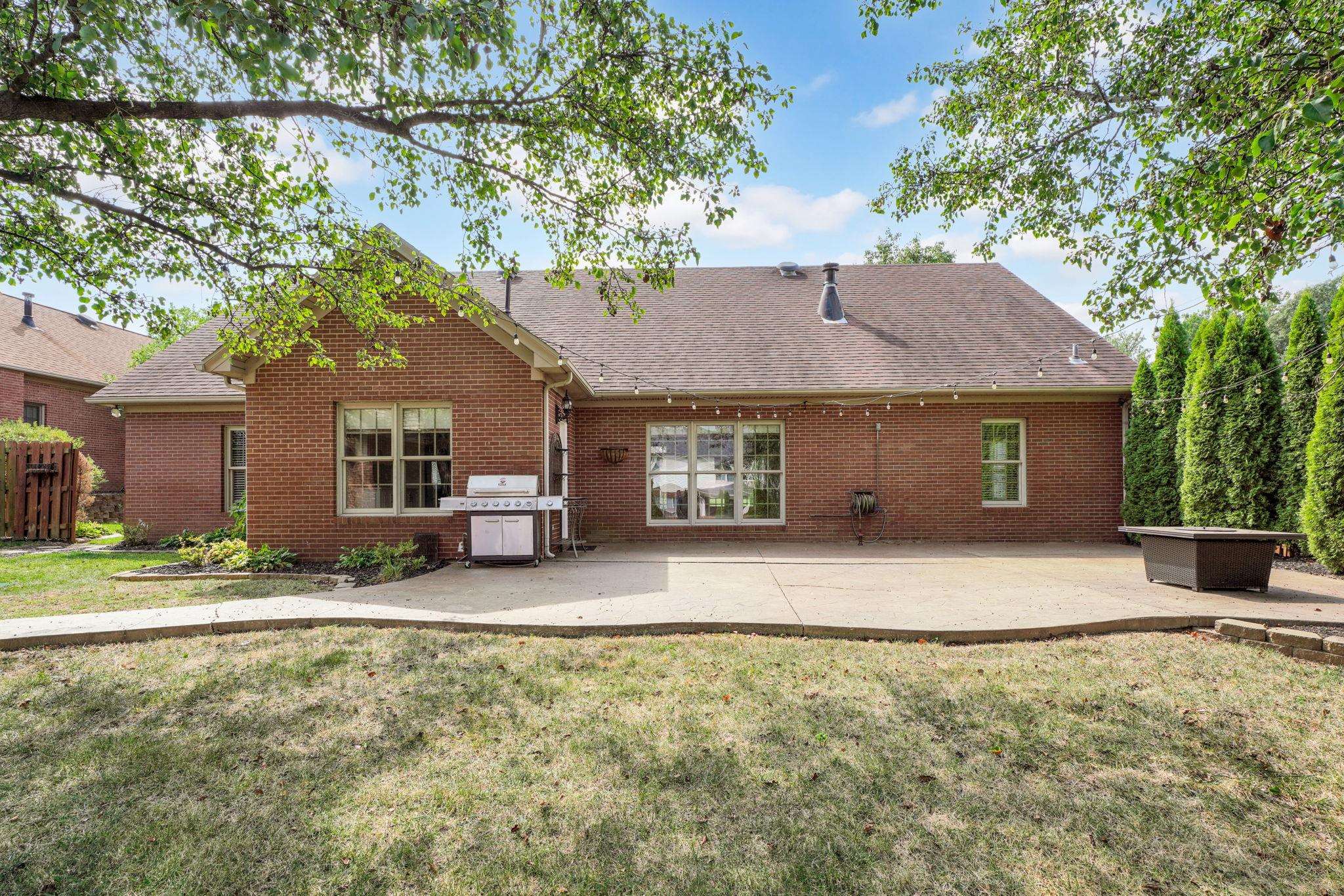 2981 Lost Lake Cove, Owensboro, Kentucky 42303, 4 Bedrooms Bedrooms, ,3 BathroomsBathrooms,Single Family Residence,For Sale,Lost Lake Cove,93874