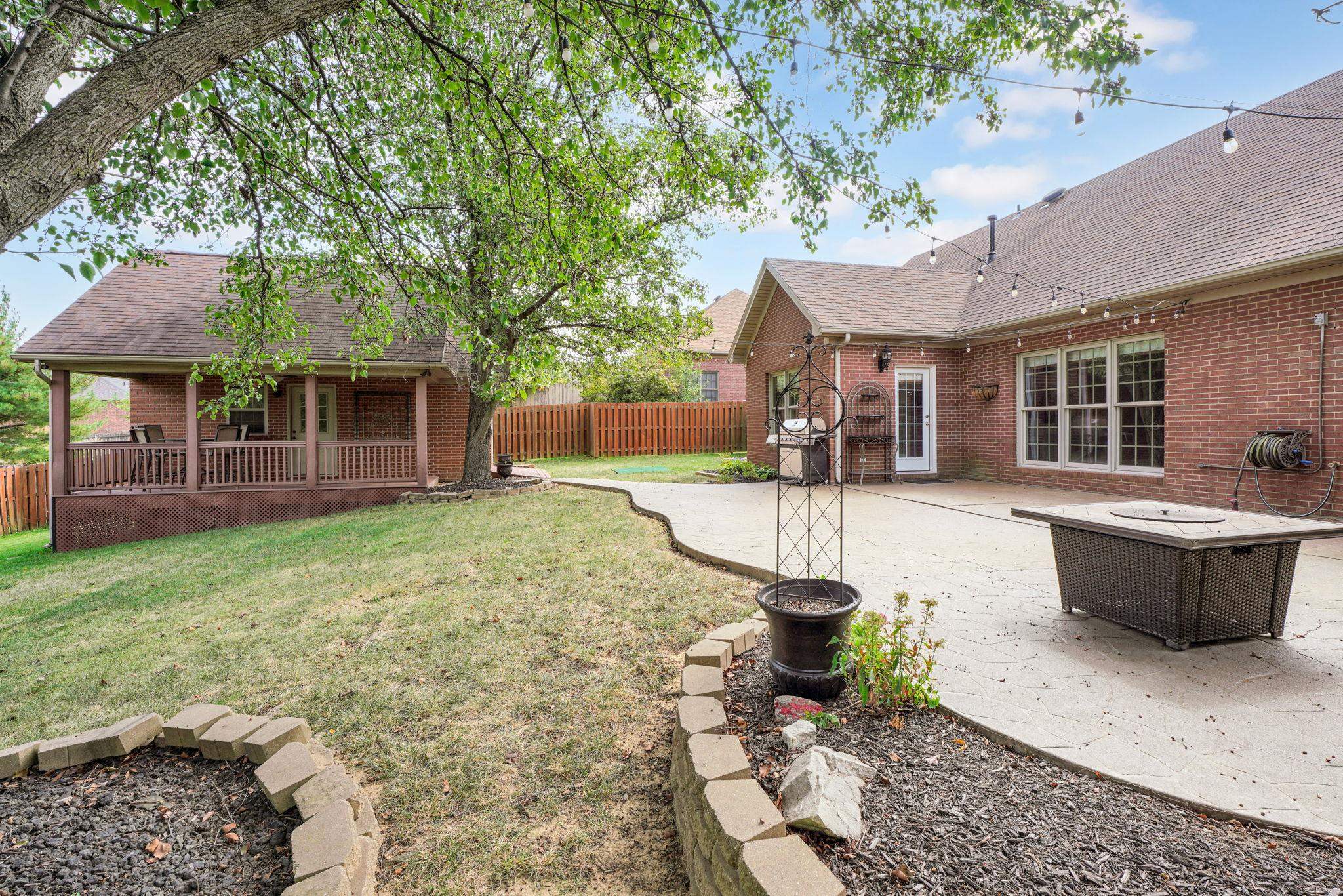 2981 Lost Lake Cove, Owensboro, Kentucky 42303, 4 Bedrooms Bedrooms, ,3 BathroomsBathrooms,Single Family Residence,For Sale,Lost Lake Cove,93874