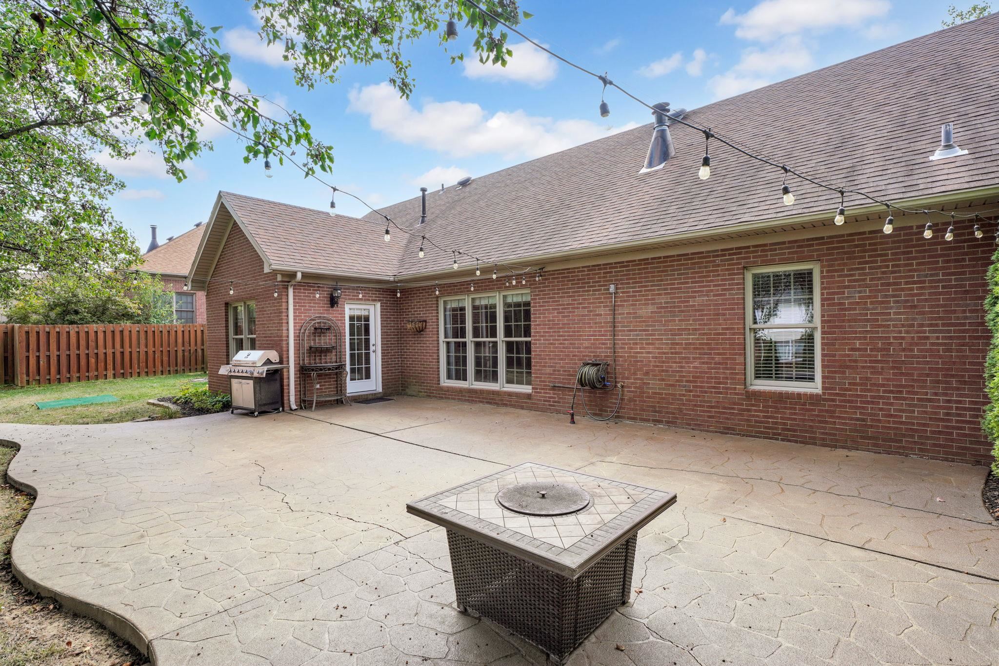 2981 Lost Lake Cove, Owensboro, Kentucky 42303, 4 Bedrooms Bedrooms, ,3 BathroomsBathrooms,Single Family Residence,For Sale,Lost Lake Cove,93874