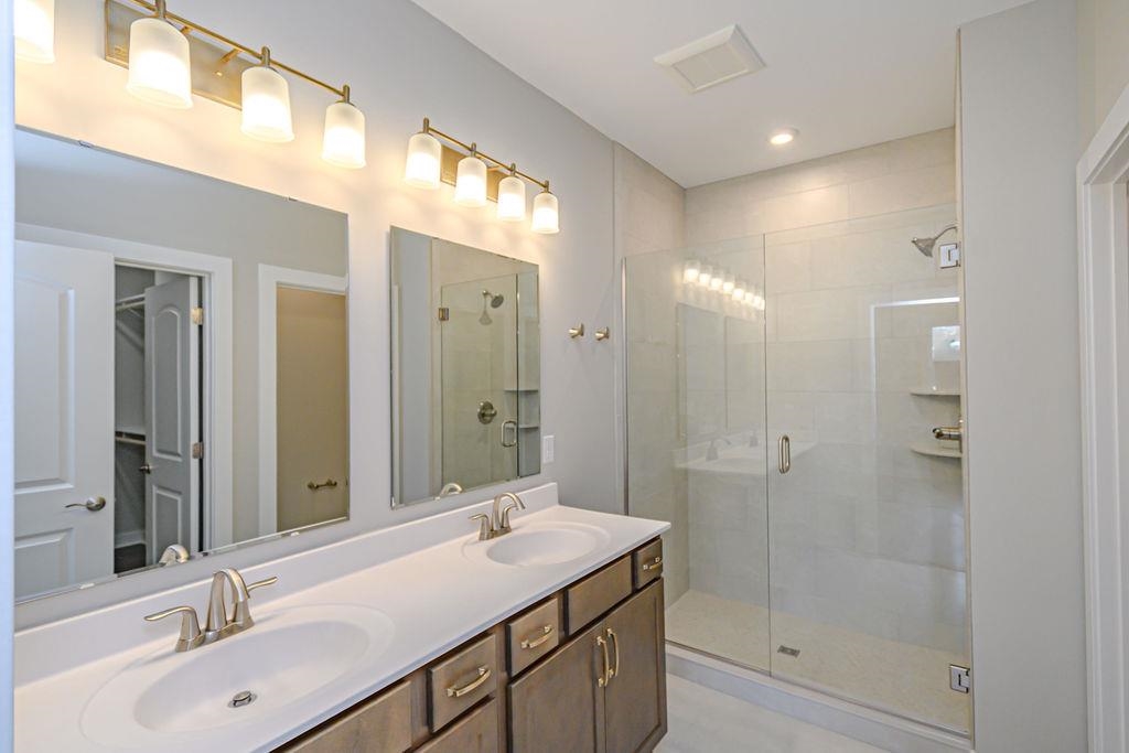 3690 Heatherstone Dr., Owensboro, Kentucky 42301, 4 Bedrooms Bedrooms, ,2 BathroomsBathrooms,Single Family Residence,For Sale,Heatherstone Dr.,93875