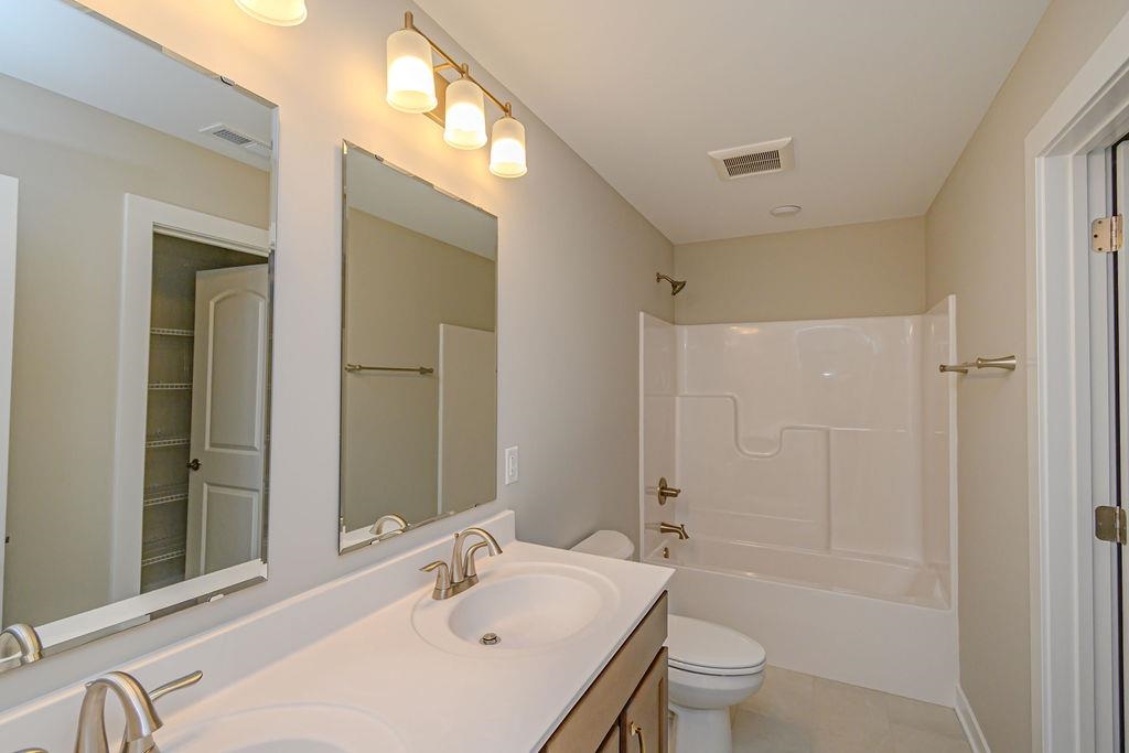 3690 Heatherstone Dr., Owensboro, Kentucky 42301, 4 Bedrooms Bedrooms, ,2 BathroomsBathrooms,Single Family Residence,For Sale,Heatherstone Dr.,93875