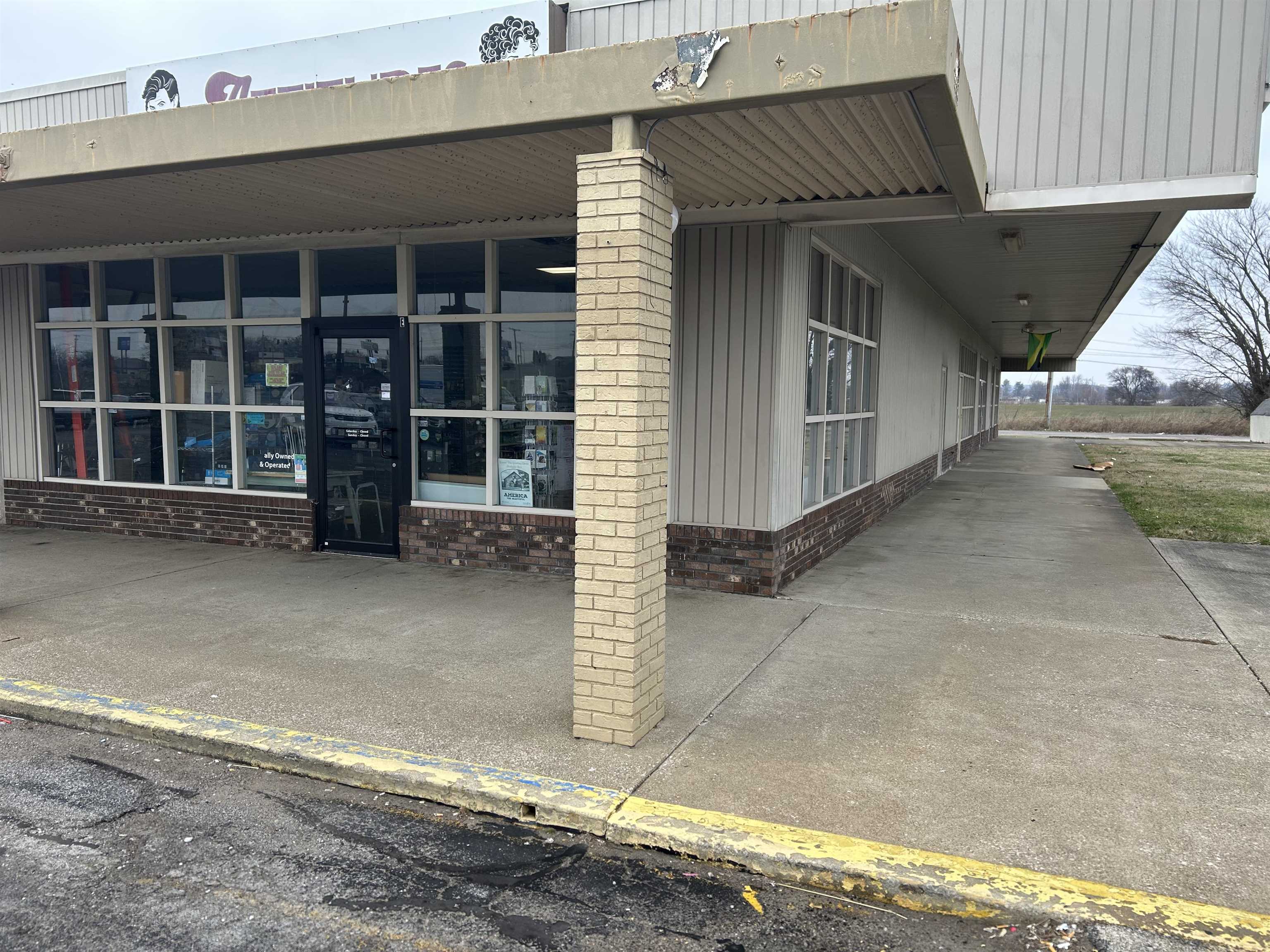 2845 Parrish Avenue, Owensboro, Kentucky 42301, ,Retail,For Sale,Parrish Avenue,93878