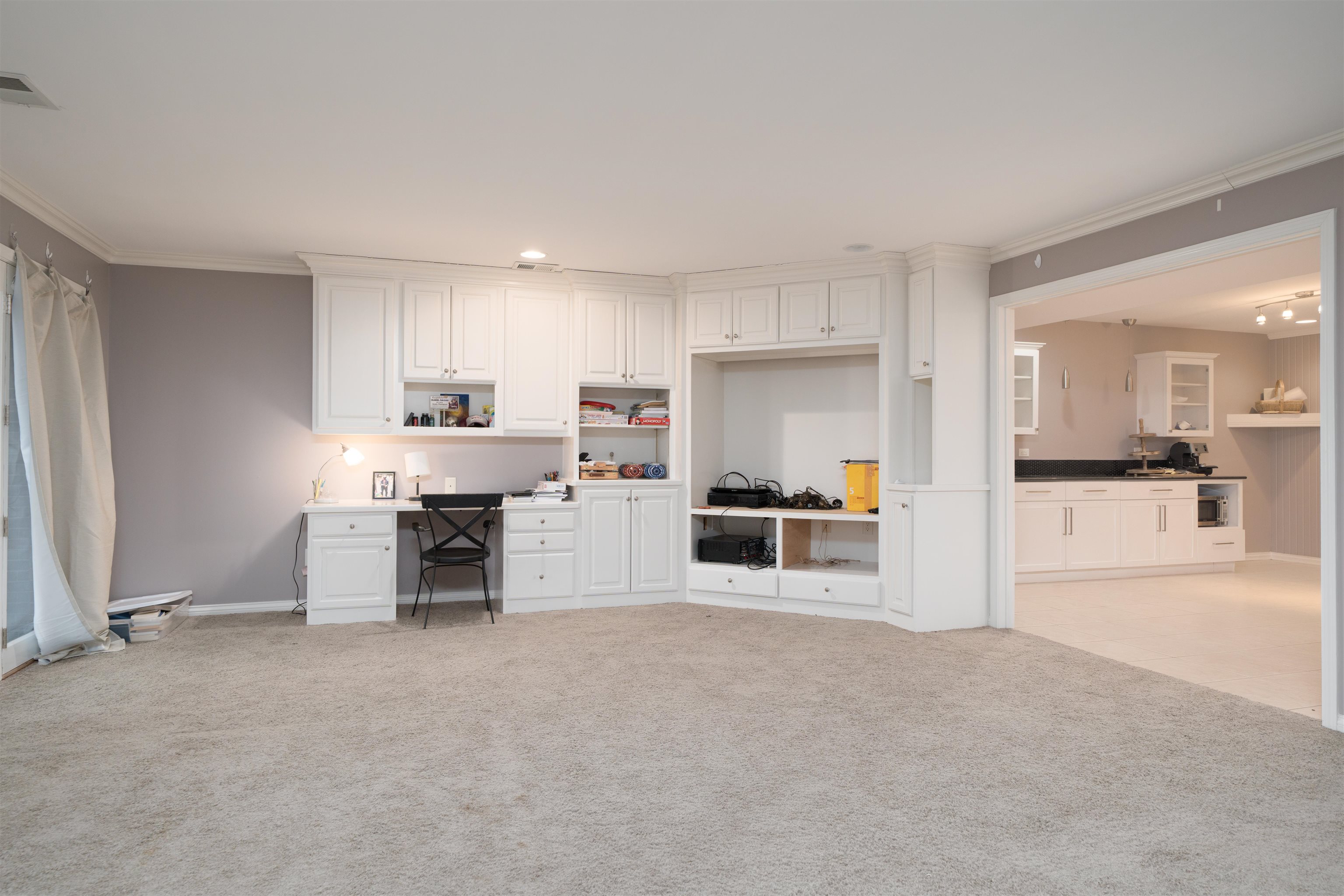 11 Hilltop Drive, Owensboro, Kentucky 42303, 4 Bedrooms Bedrooms, ,3 BathroomsBathrooms,Single Family Residence,For Sale,Hilltop Drive,93881