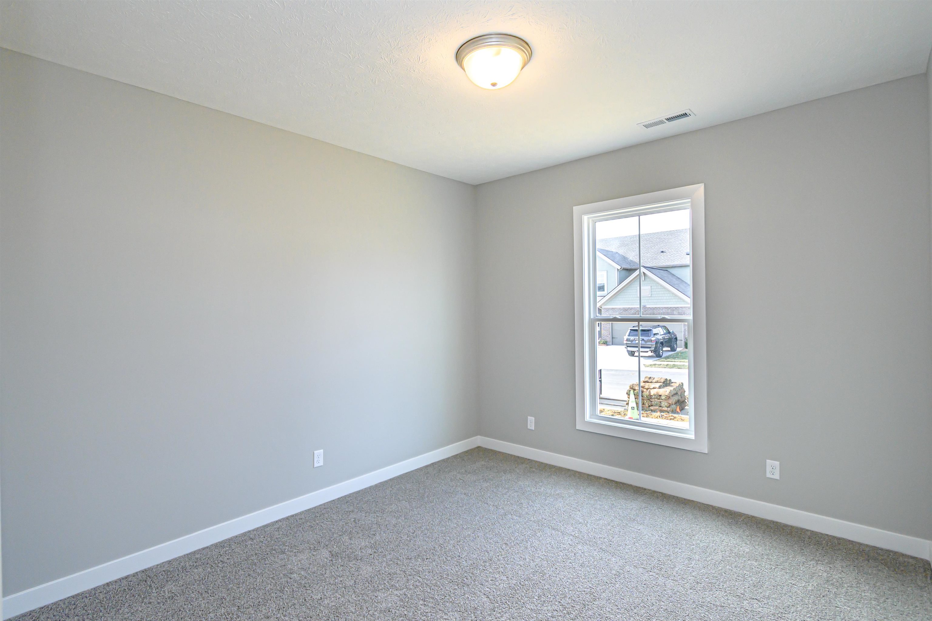 975 Onyx Lane, Owensboro, Kentucky 42301, 3 Bedrooms Bedrooms, ,2 BathroomsBathrooms,Single Family Residence,For Sale,Onyx Lane,93904