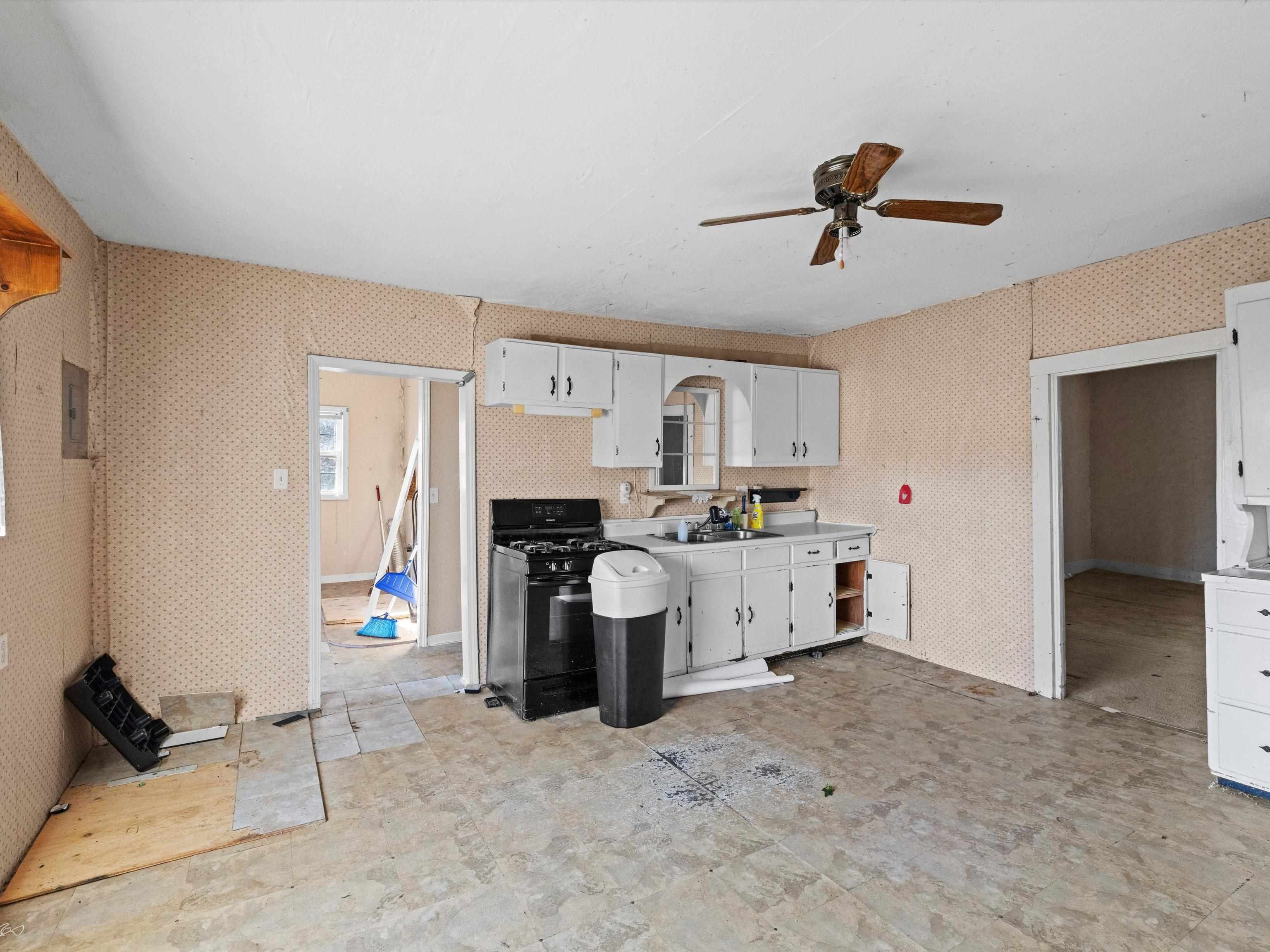 4915 State RT 54, Reynolds Station, Kentucky 42368, 2 Bedrooms Bedrooms, ,1 BathroomBathrooms,Manufactured Home,For Sale,State RT 54,93905