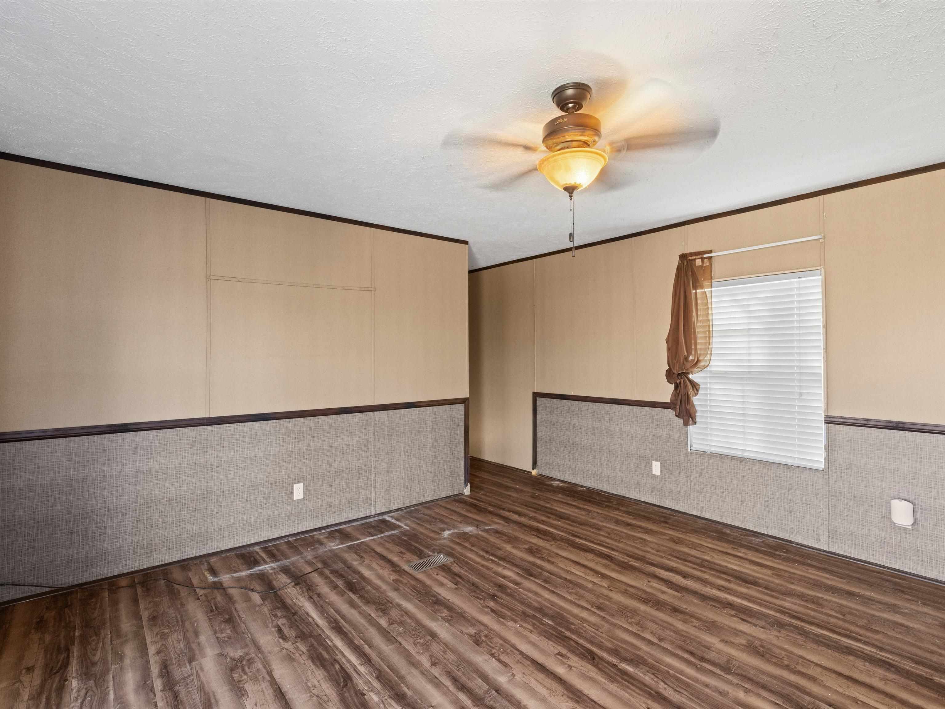 4915 State RT 54, Reynolds Station, Kentucky 42368, 2 Bedrooms Bedrooms, ,1 BathroomBathrooms,Manufactured Home,For Sale,State RT 54,93905