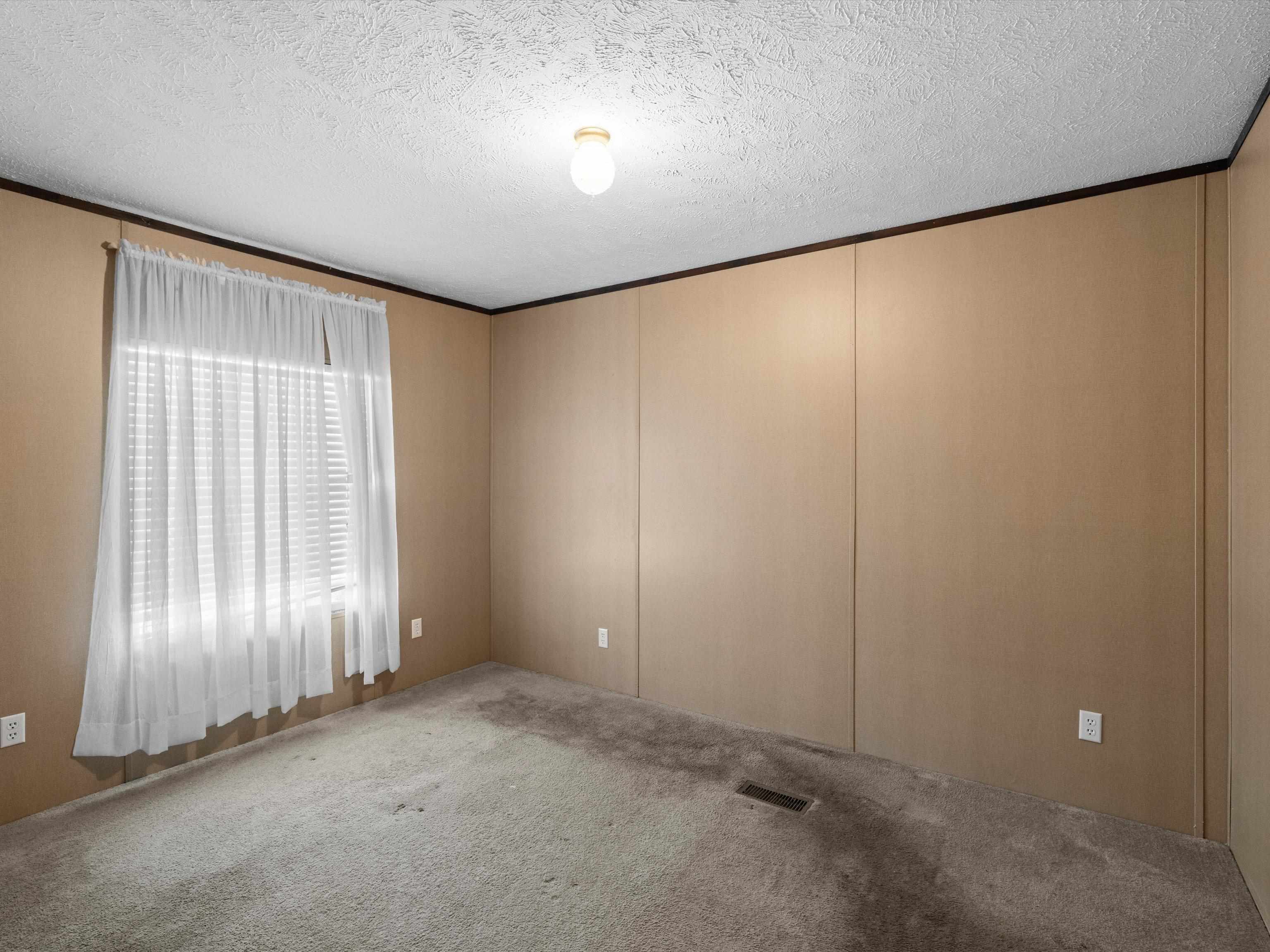 4915 State RT 54, Reynolds Station, Kentucky 42368, 2 Bedrooms Bedrooms, ,1 BathroomBathrooms,Manufactured Home,For Sale,State RT 54,93905