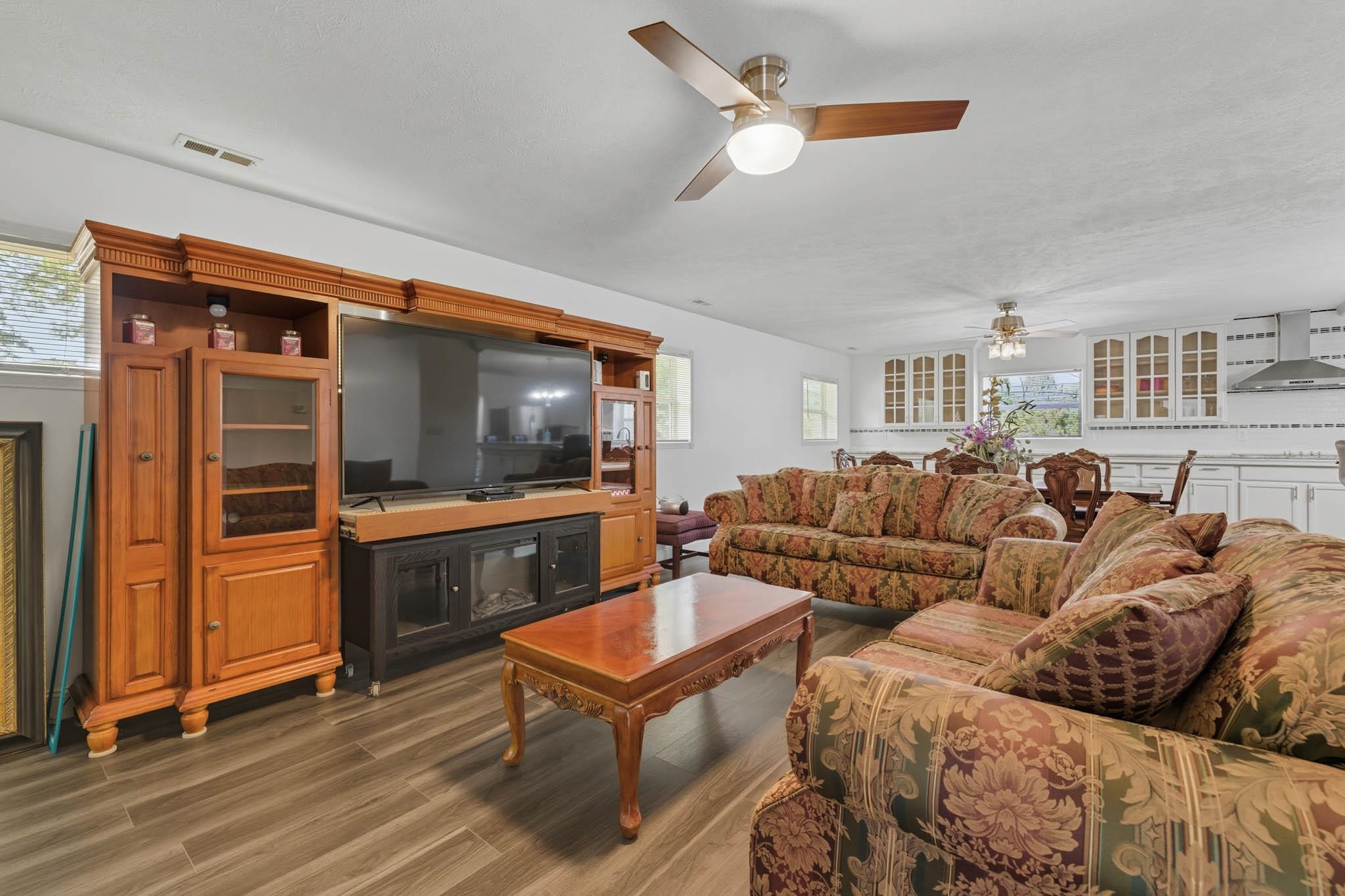 301 Legion Blvd., Owensboro, Kentucky 42303, 3 Bedrooms Bedrooms, ,2 BathroomsBathrooms,Single Family Residence,For Sale,Legion Blvd.,93911