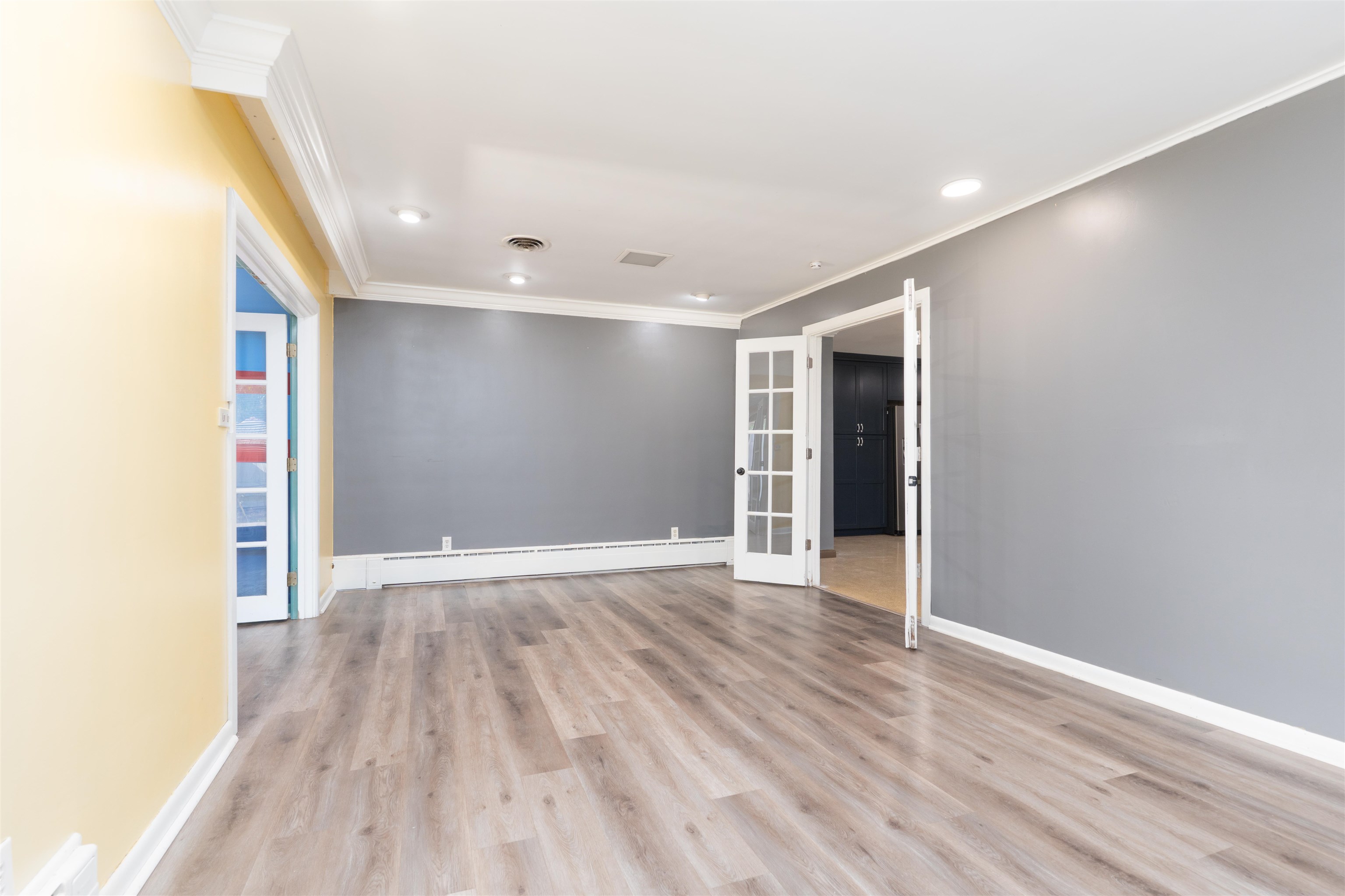 1664 Roosevelt Rd, Owensboro, Kentucky 42301, 4 Bedrooms Bedrooms, ,4 BathroomsBathrooms,Single Family Residence,For Sale,Roosevelt Rd,93913